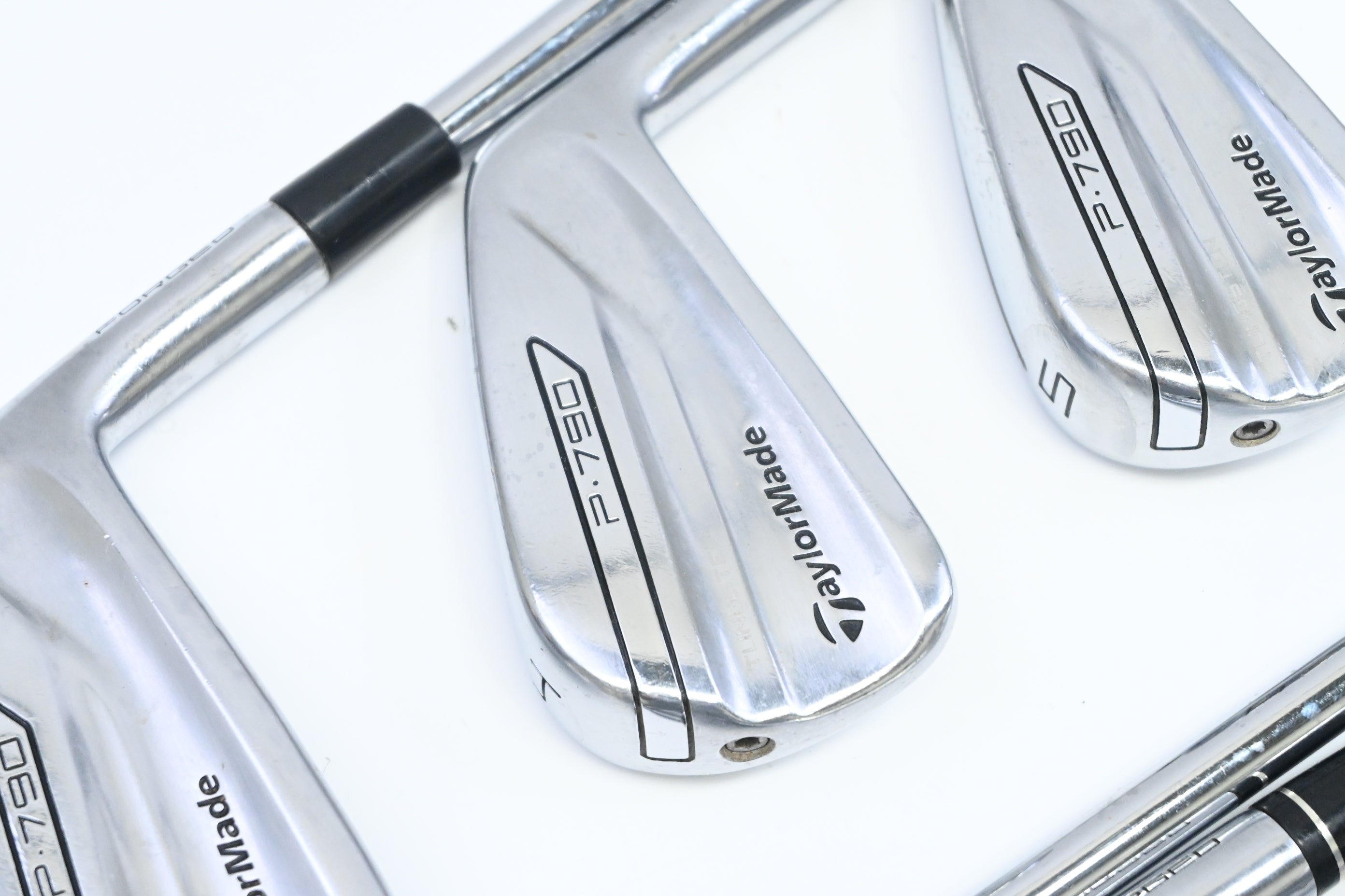Taylormade P790 2019 Irons / 3-PW / Regular Flex NS Pro 850GH Shafts