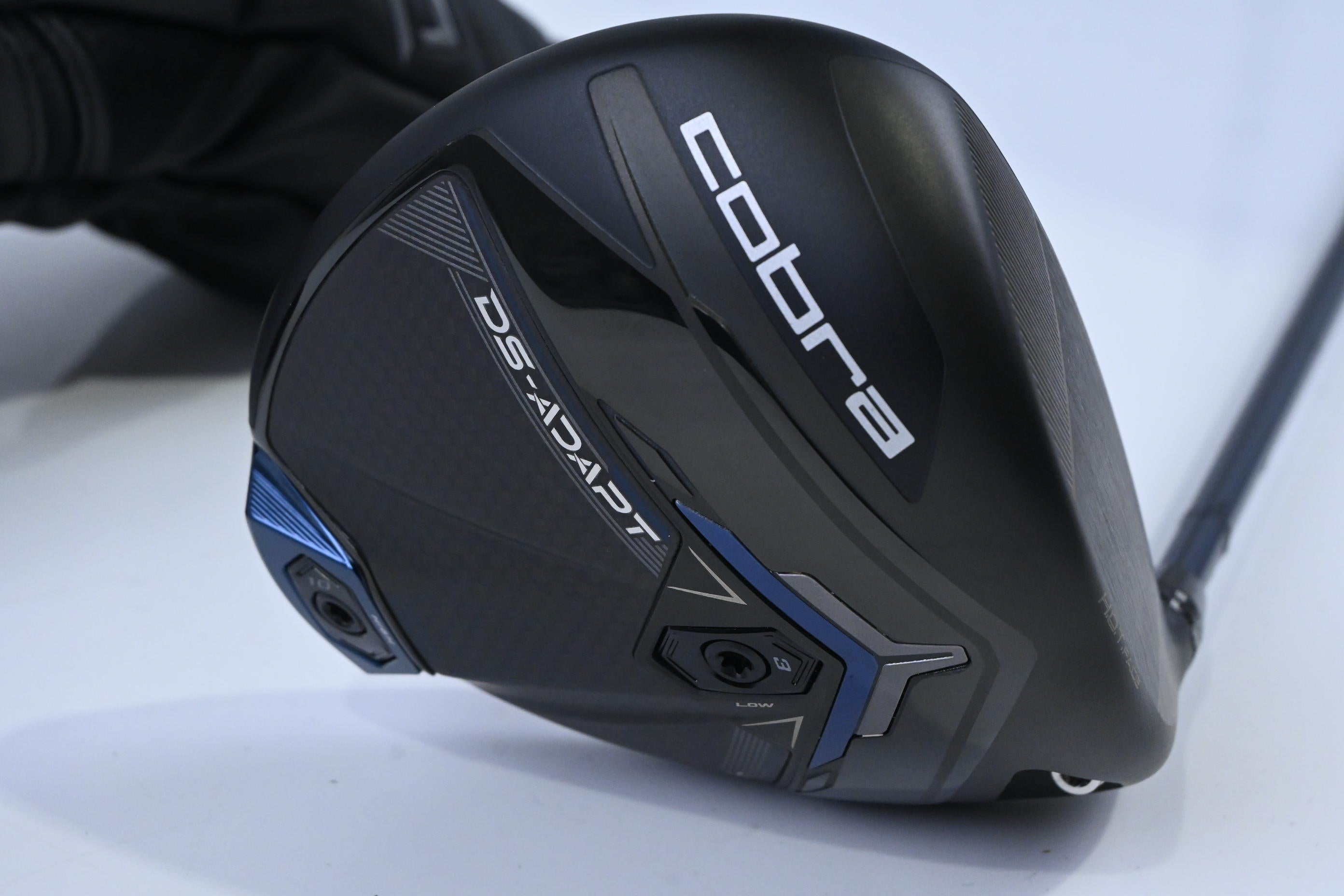 Cobra DS-Adapt X Driver / 10.5 Degree / Stiff Flex Denali Blue 60 Shaft