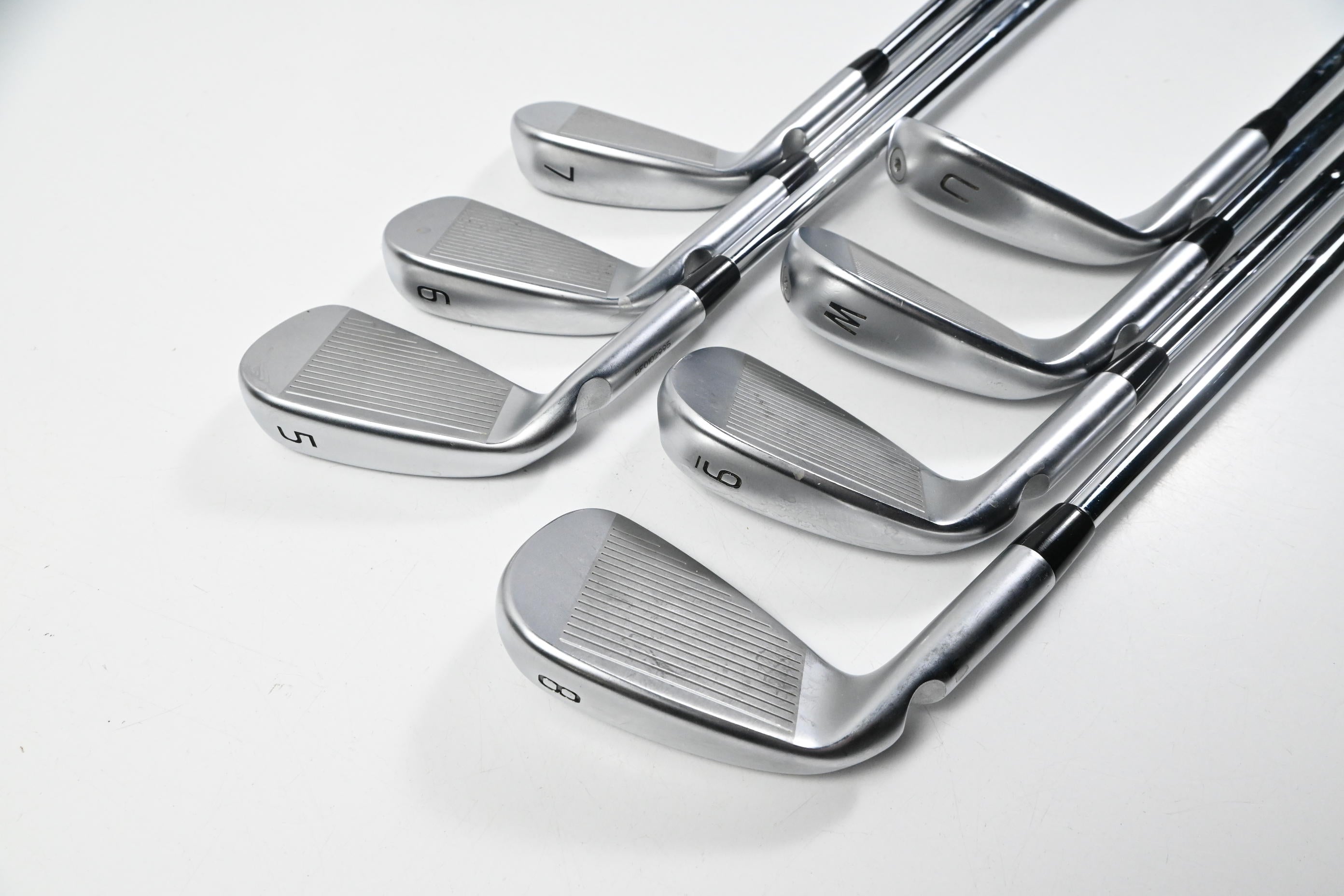 Ping i530 Irons / 5-PW+GW / Red Dot / X-Flex KBS Tour 130 Shafts