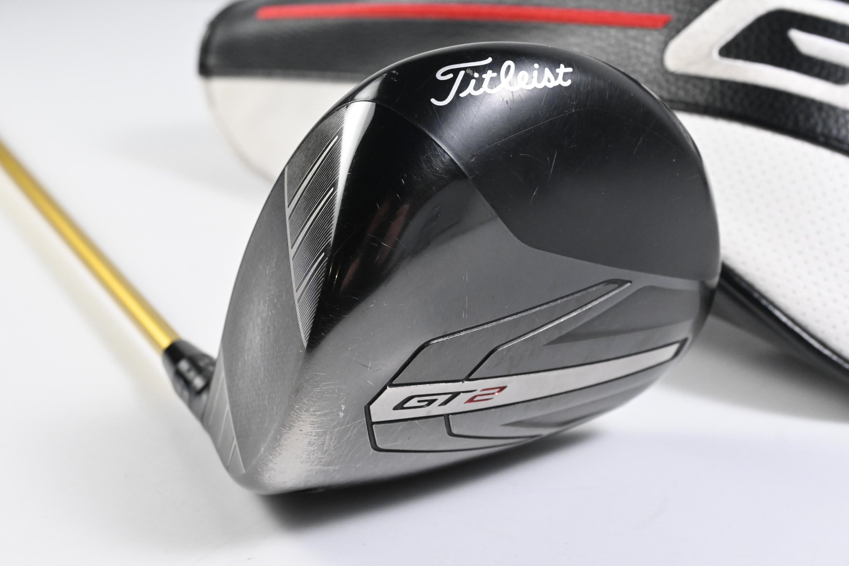 Left Hand Titleist GT2 Driver / 9 Degree / Regular Flex Homna Armrq 47 Shaft