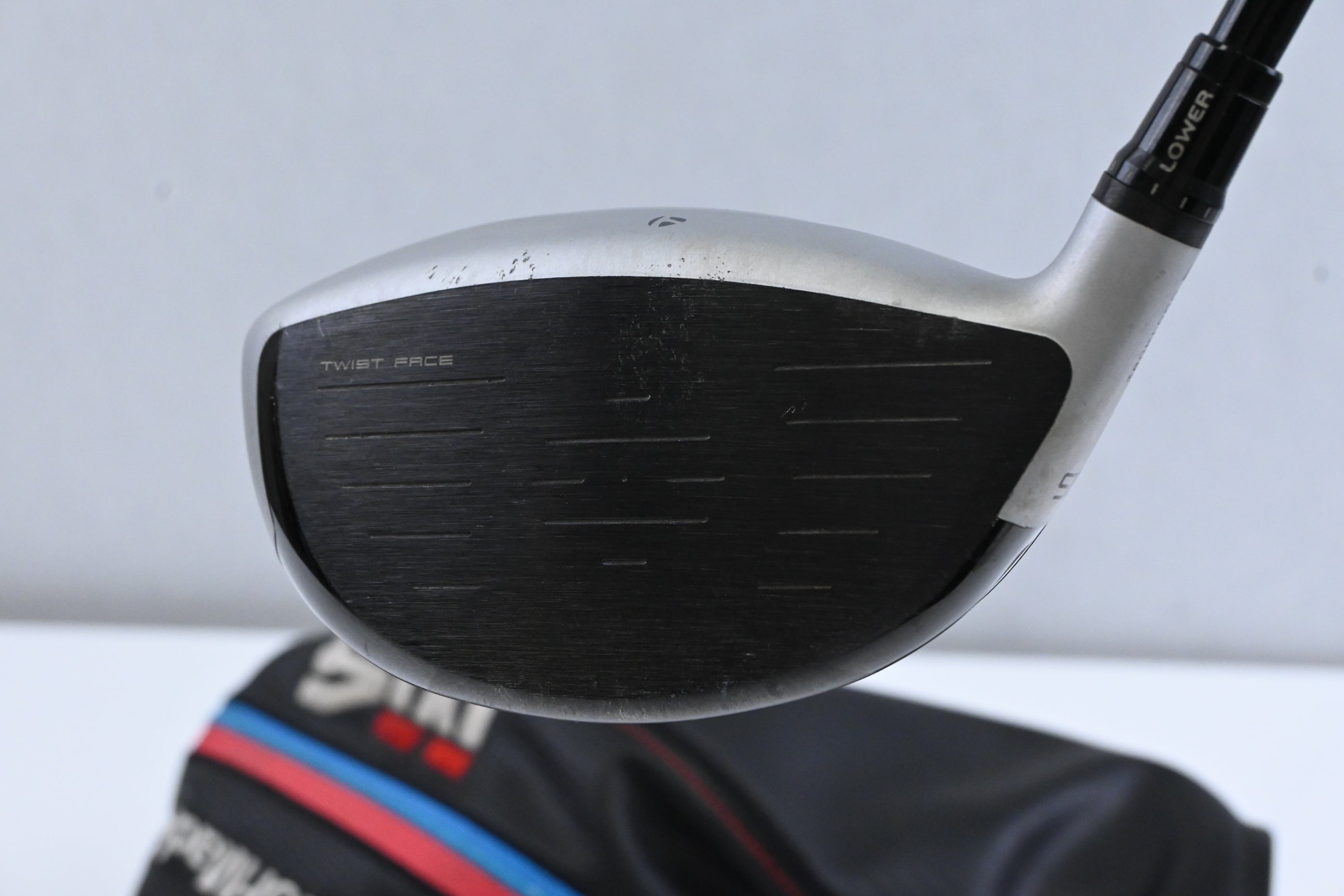 Taylormade M4 Driver / 10.5 Degree / Regular Flex Fujikura Atmos Red 5 Shaft