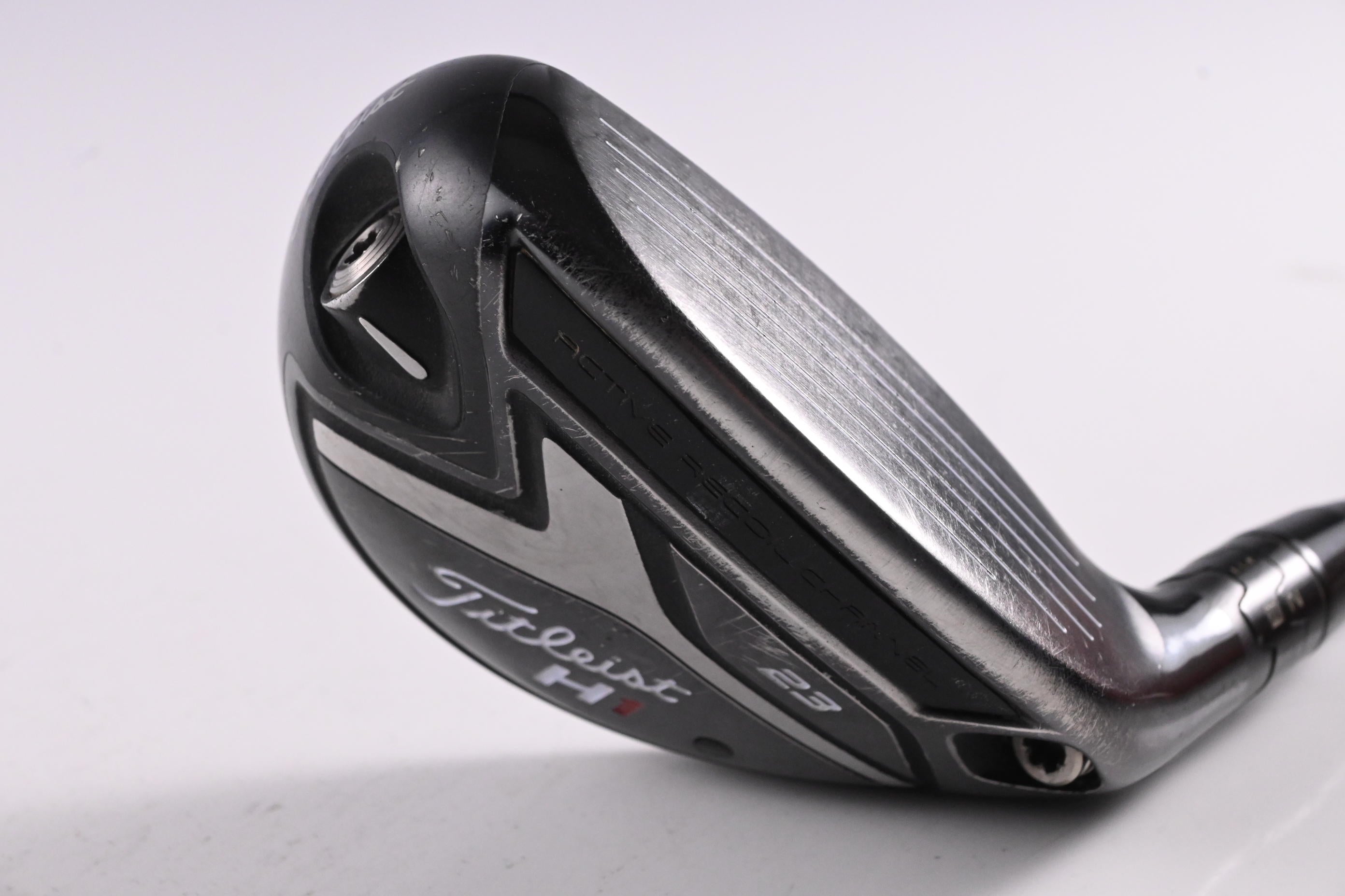 Titleist 818 H1 #4 Hybrid / 23 Degree / Stiff Flex Aldila Rogue MAX 85 Shaft
