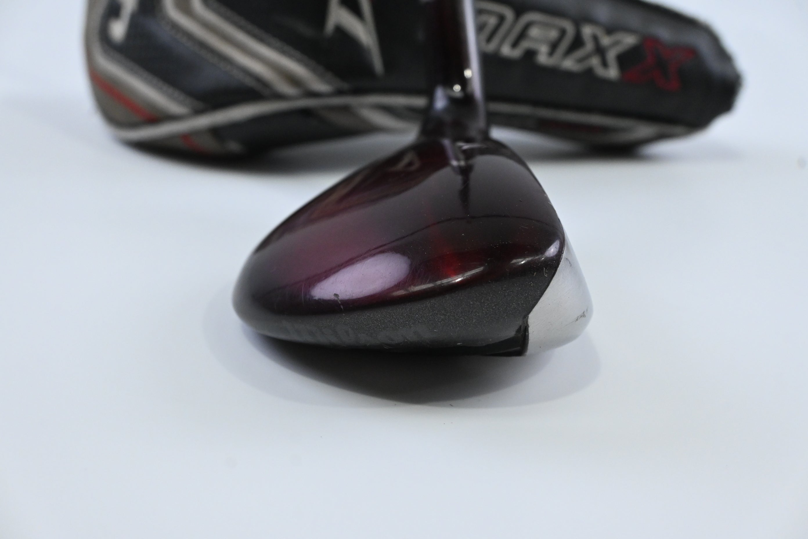 Wilson Deep Red Maxx #4 Hybrid / 22 Degree / Regular Flex Deep Red Maxx Shaft