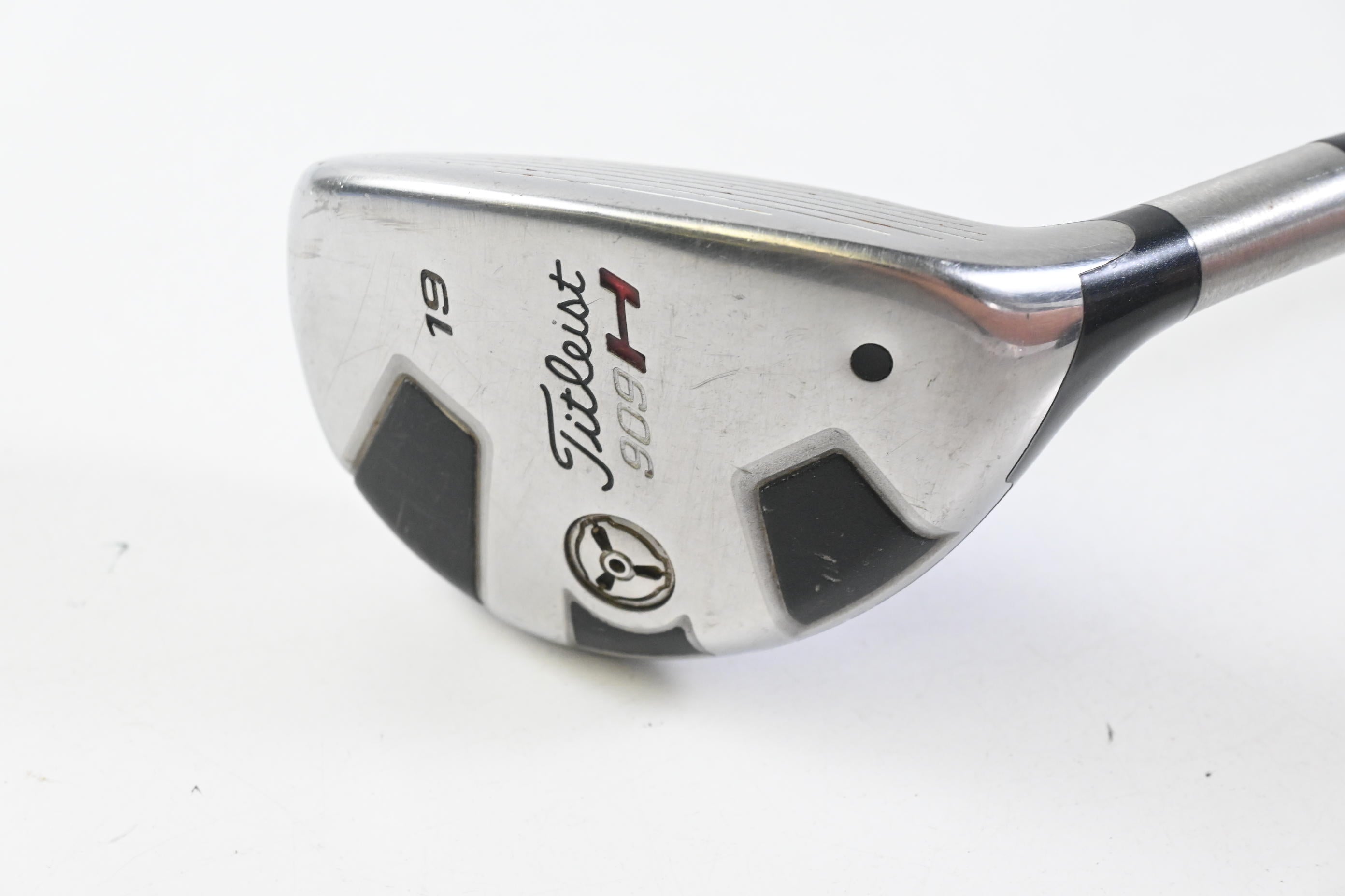 Titleist 909H #3 Hybrid / 19 Degree / Regular Flex Aldila Voodoo Shaft