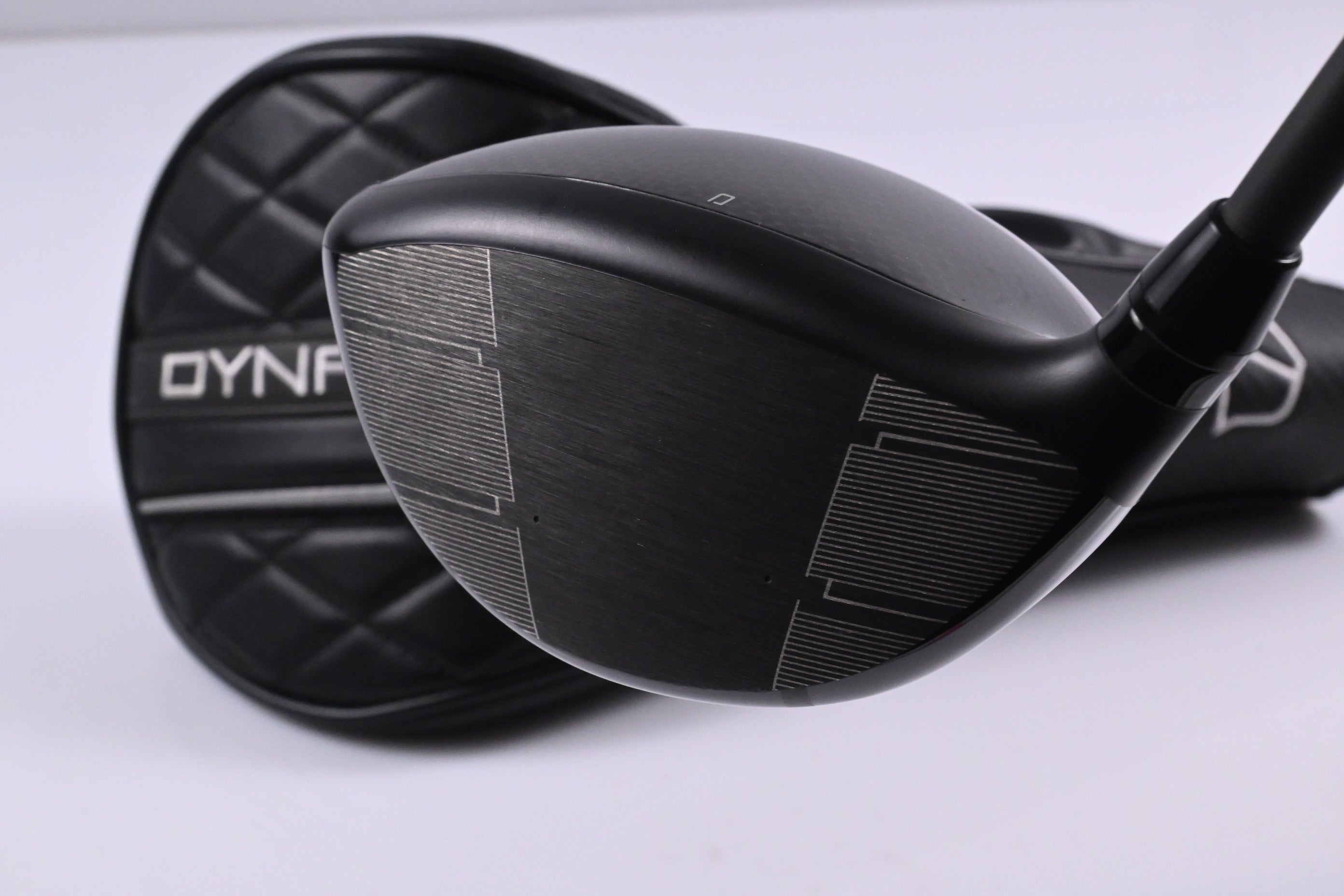 Wilson DYNAPWR 2025 Carbon Driver / 10.5 Degree / X-Flex HZRDUS Black Gen 5 60