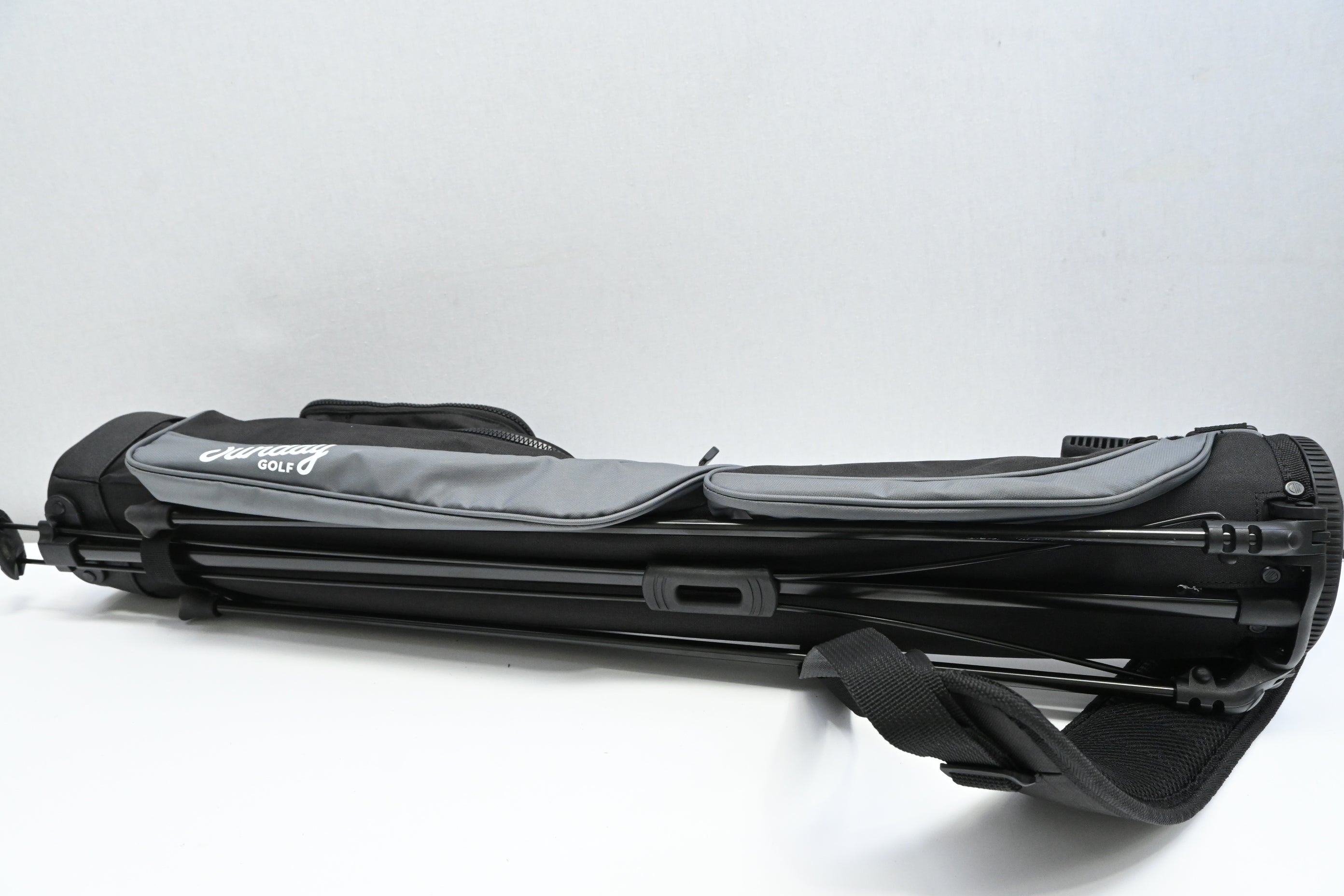 Sunday Golf Pencil Bag / 2-Way / Black, White