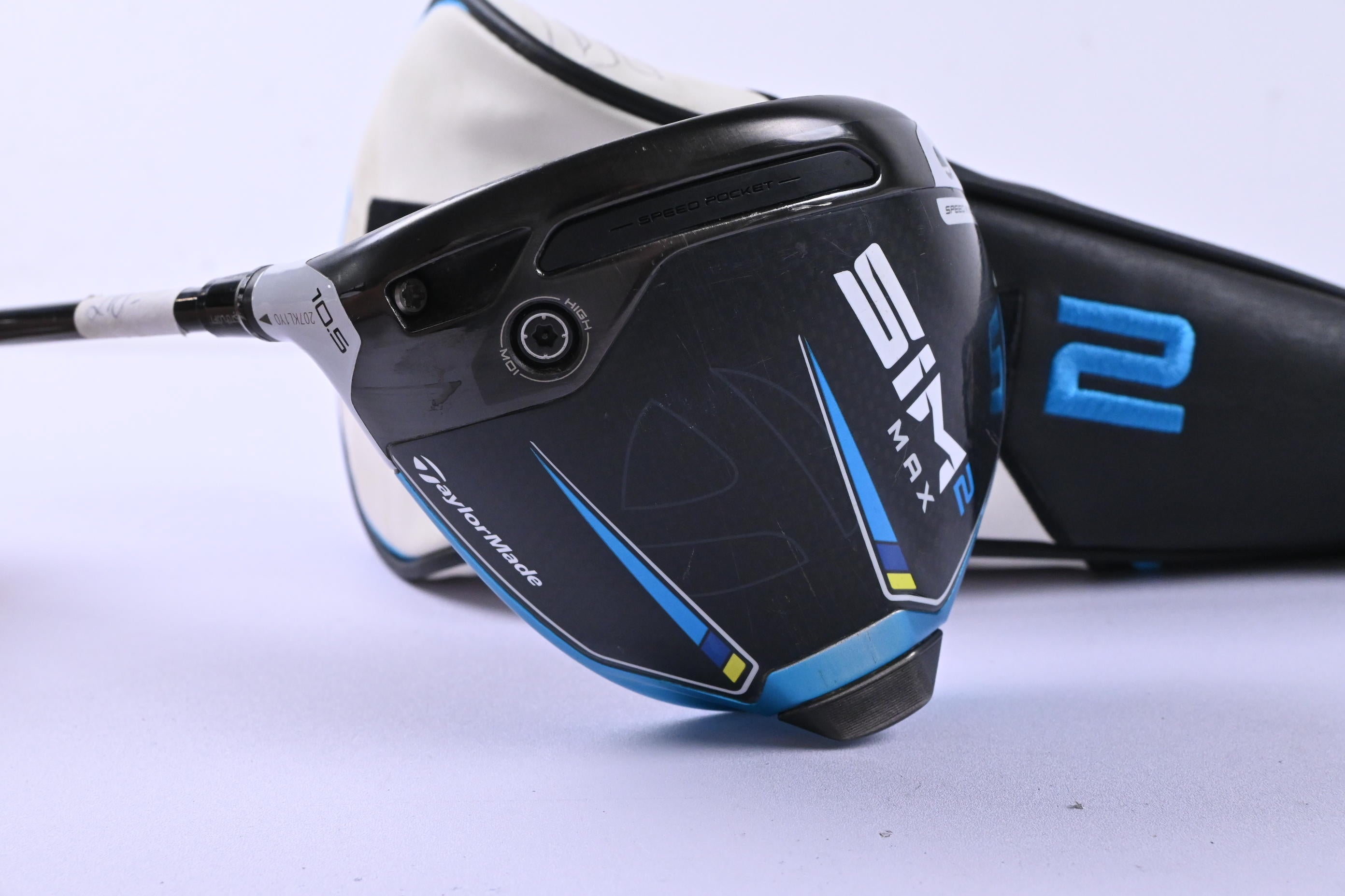 Left Hand Taylormade SIM2 Max Driver / 10.5 Degree / Stiff Flex HZRDUS Smoke RDX