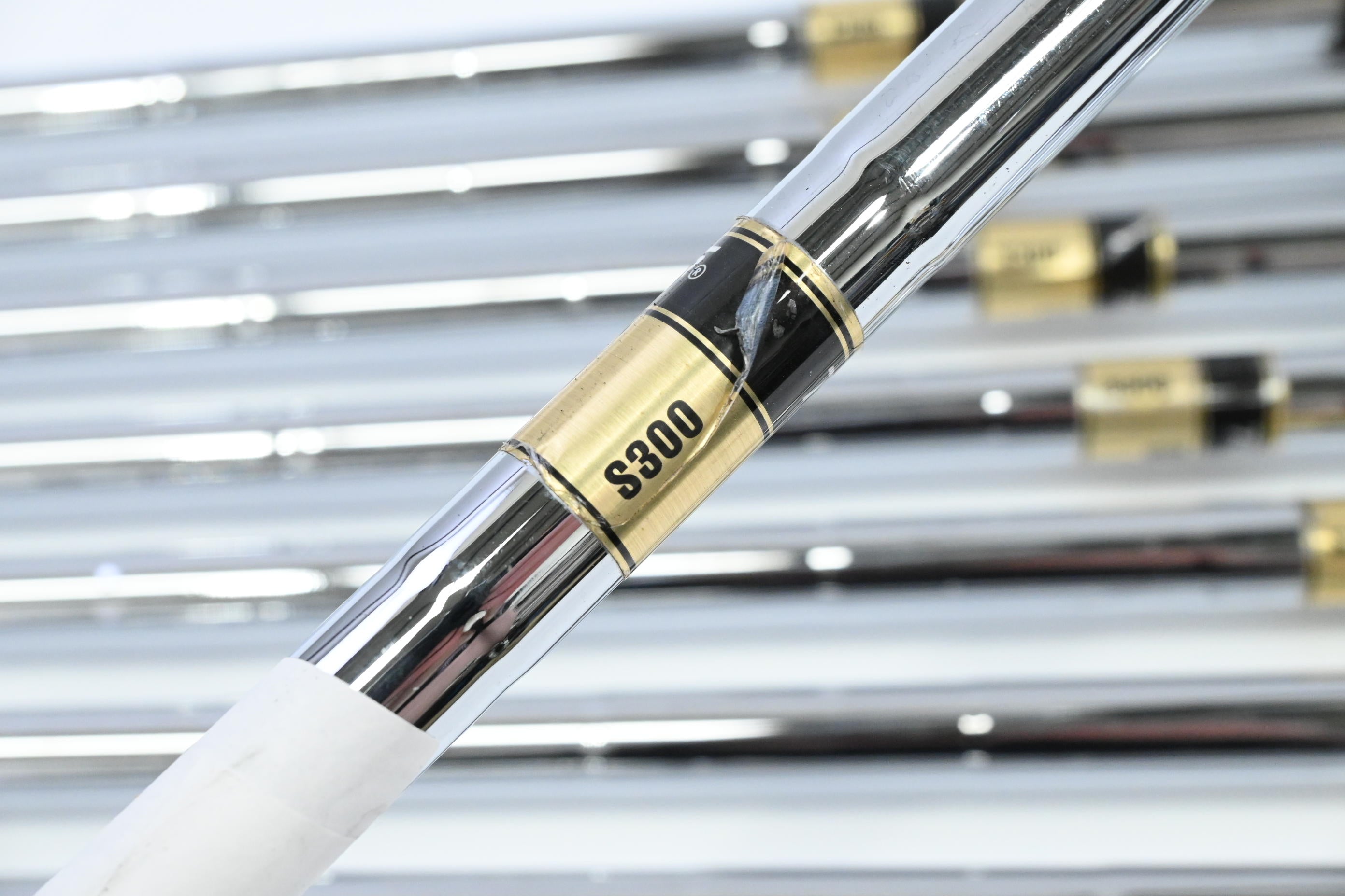 Mizuno MP-33 Irons / 3-PW / Stiff Flex Dynamic Gold S300 Shafts