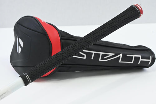 Taylormade Stealth HD Driver / 10.5 Degree / Regular Flex Fujikura AirSpeeder 45