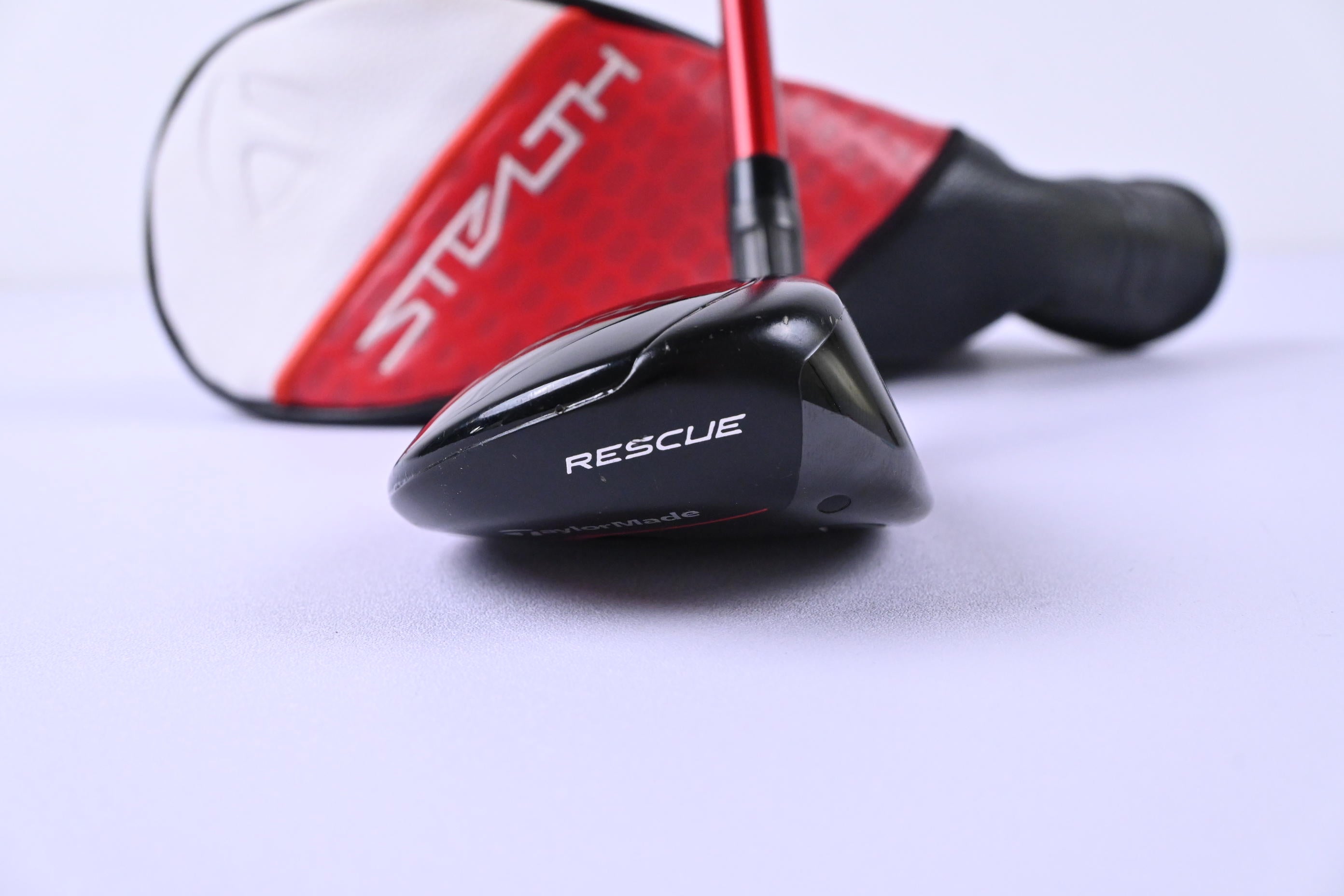 Taylormade Stealth 2 HD #4 Hybrid / 23 Degree / Regular Flex Speeder NX 50 Shaft
