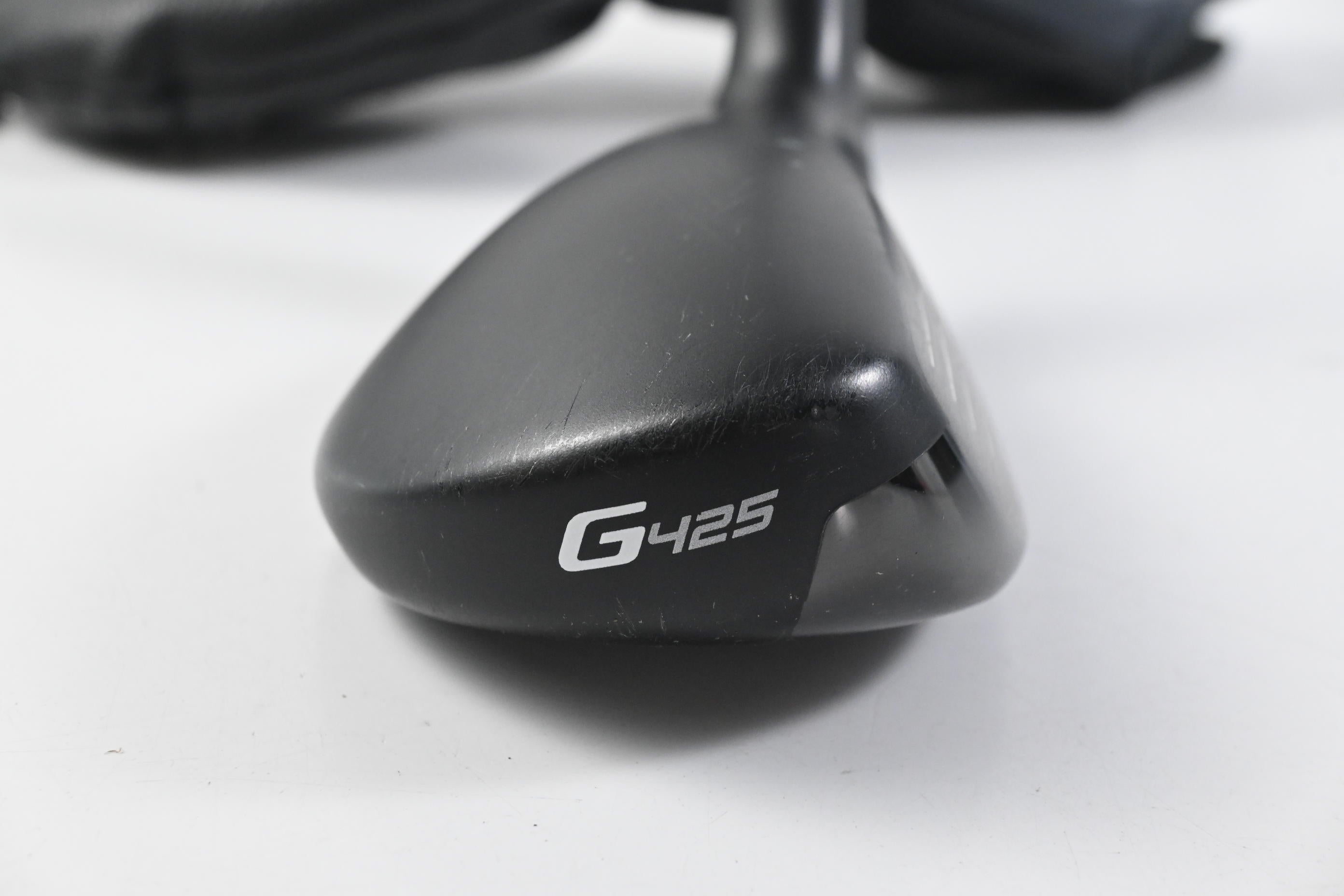Ping G425 #6 Hybrid / 30 Degree / Regular Flex Ping Alta CB Slate 70 Shaft