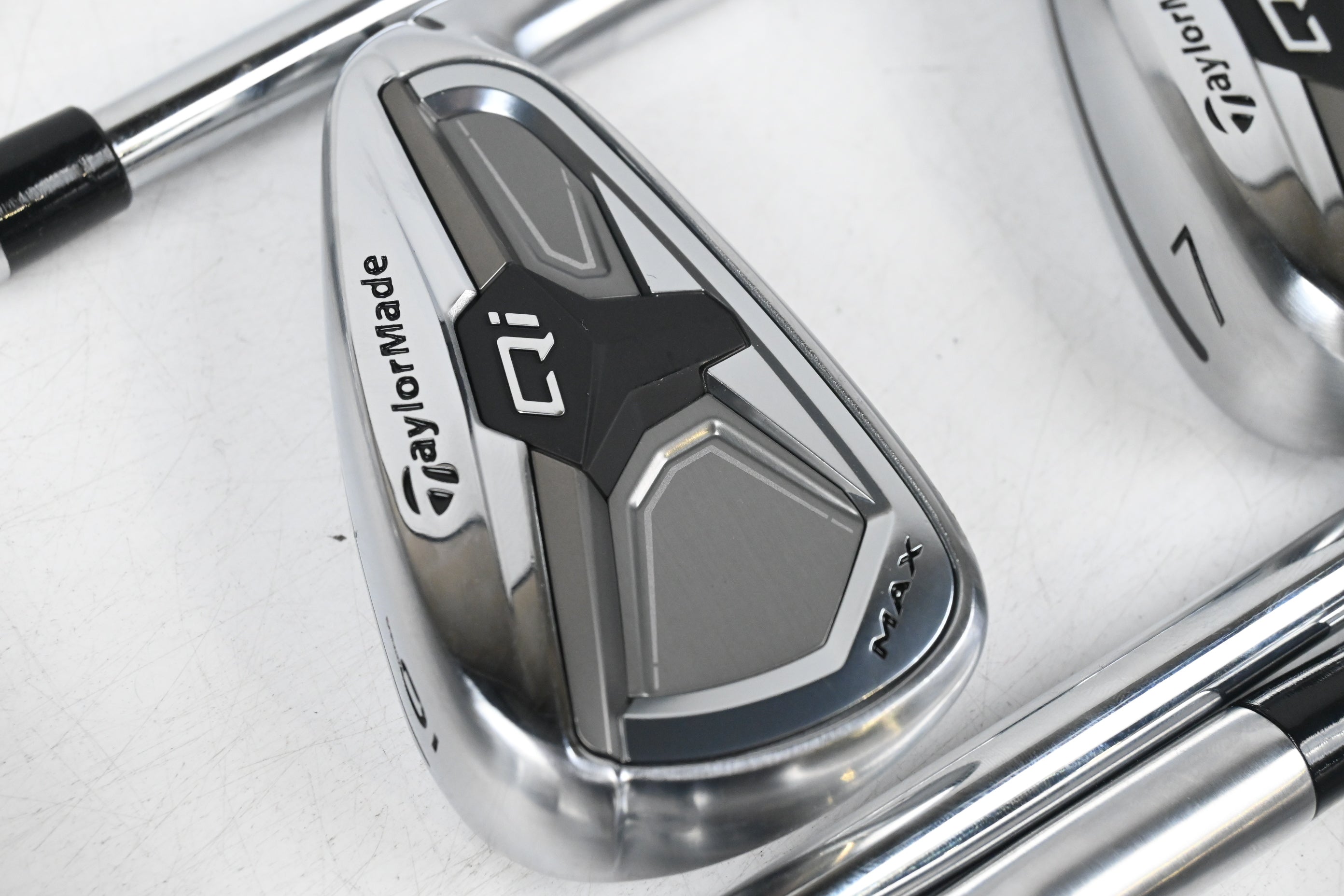 Taylormade Qi Max Irons / 5-PW / Stiff Flex N.S.Pro 950GH Neo Shafts