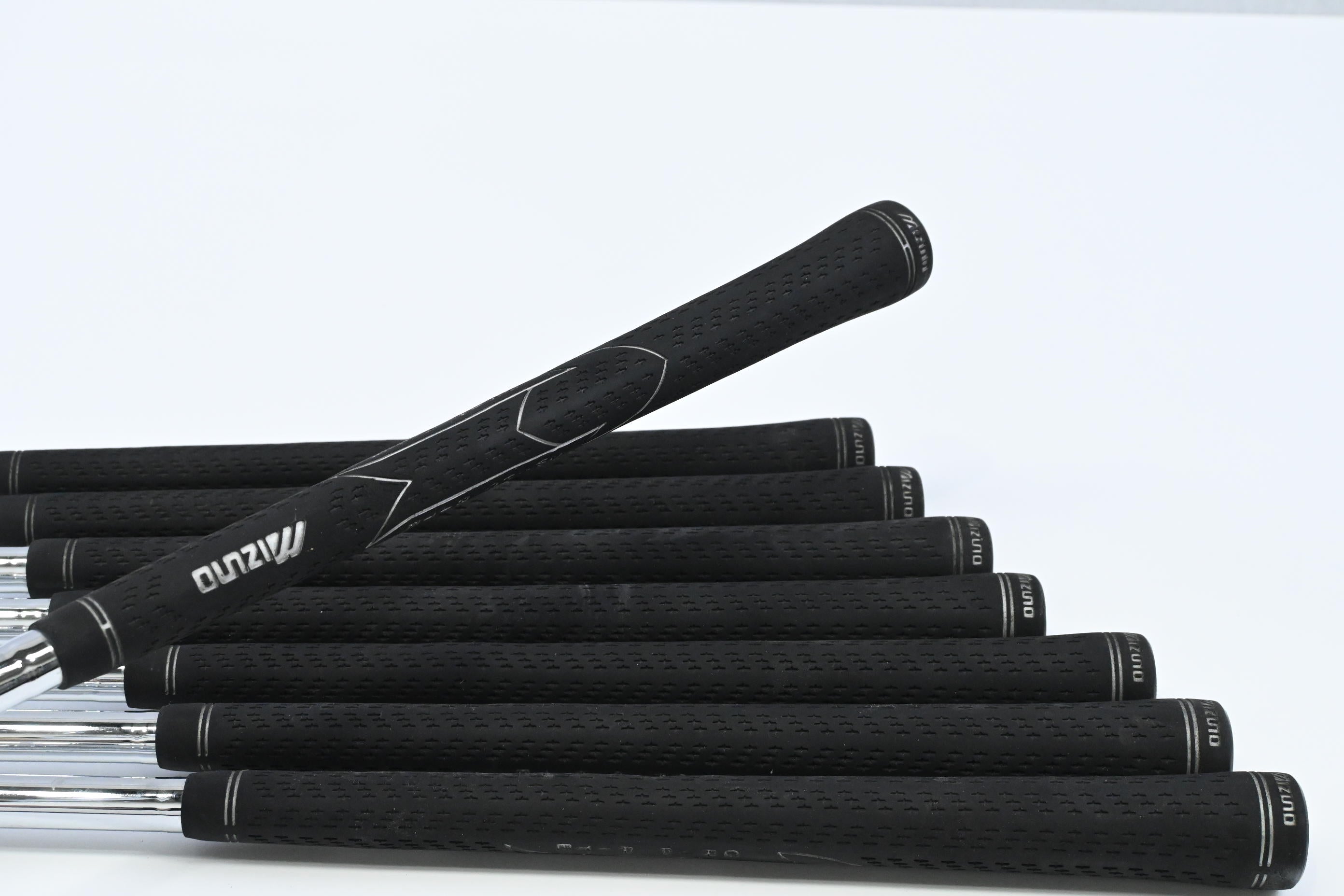 Mizuno MP-33 Irons / 3-PW / Stiff Flex Dynamic Gold S300 Shafts