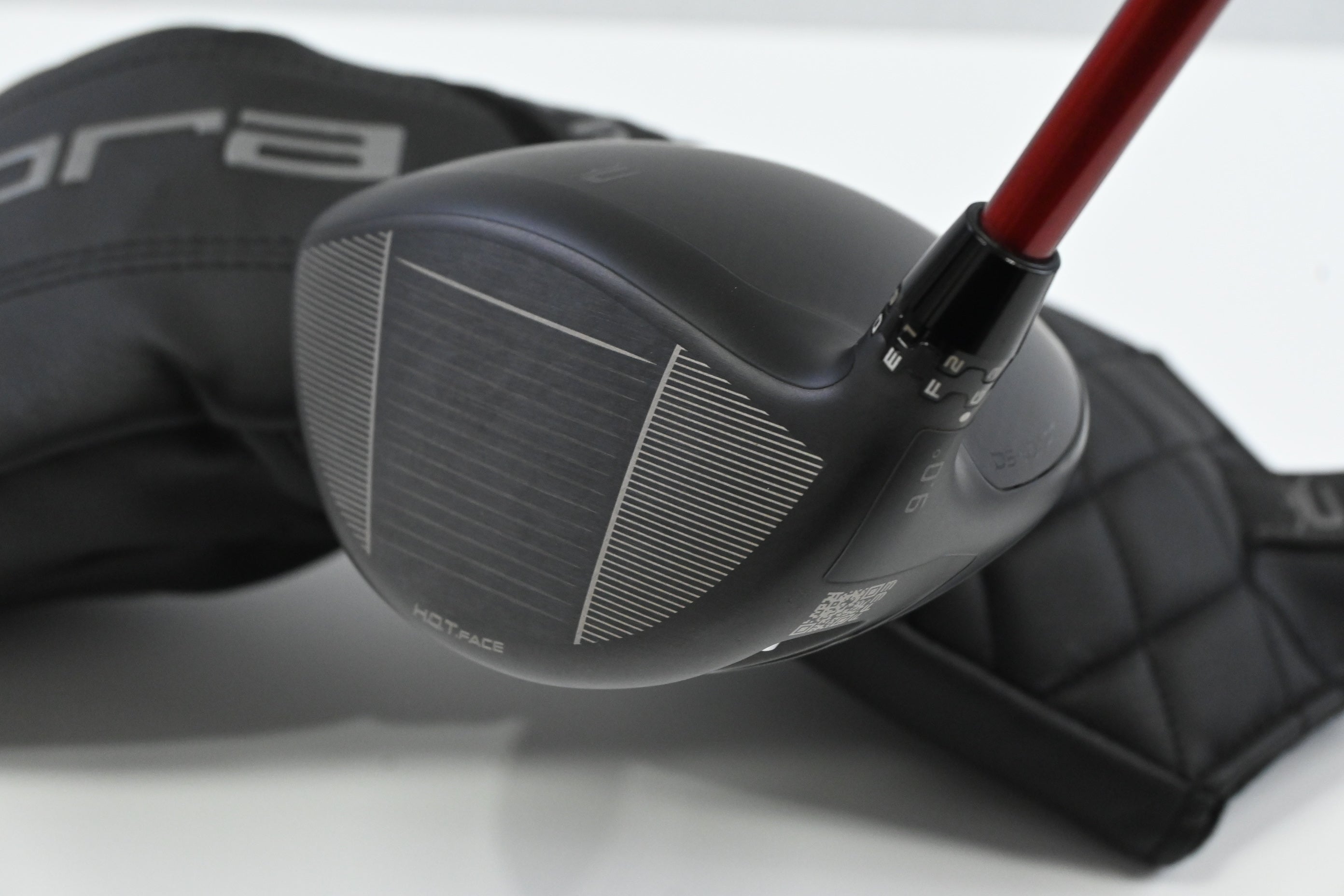 Cobra DS-Adapt LS Driver / 9 Degree / Stiff Flex Denali Red 50 Shaft