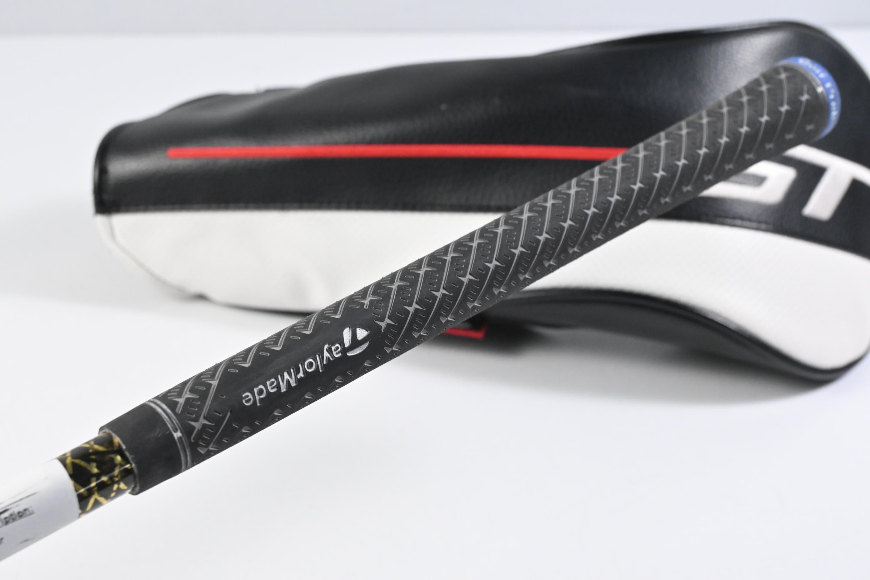 Left Hand Titleist GT2 Driver / 9 Degree / Regular Flex Homna Armrq 47 Shaft