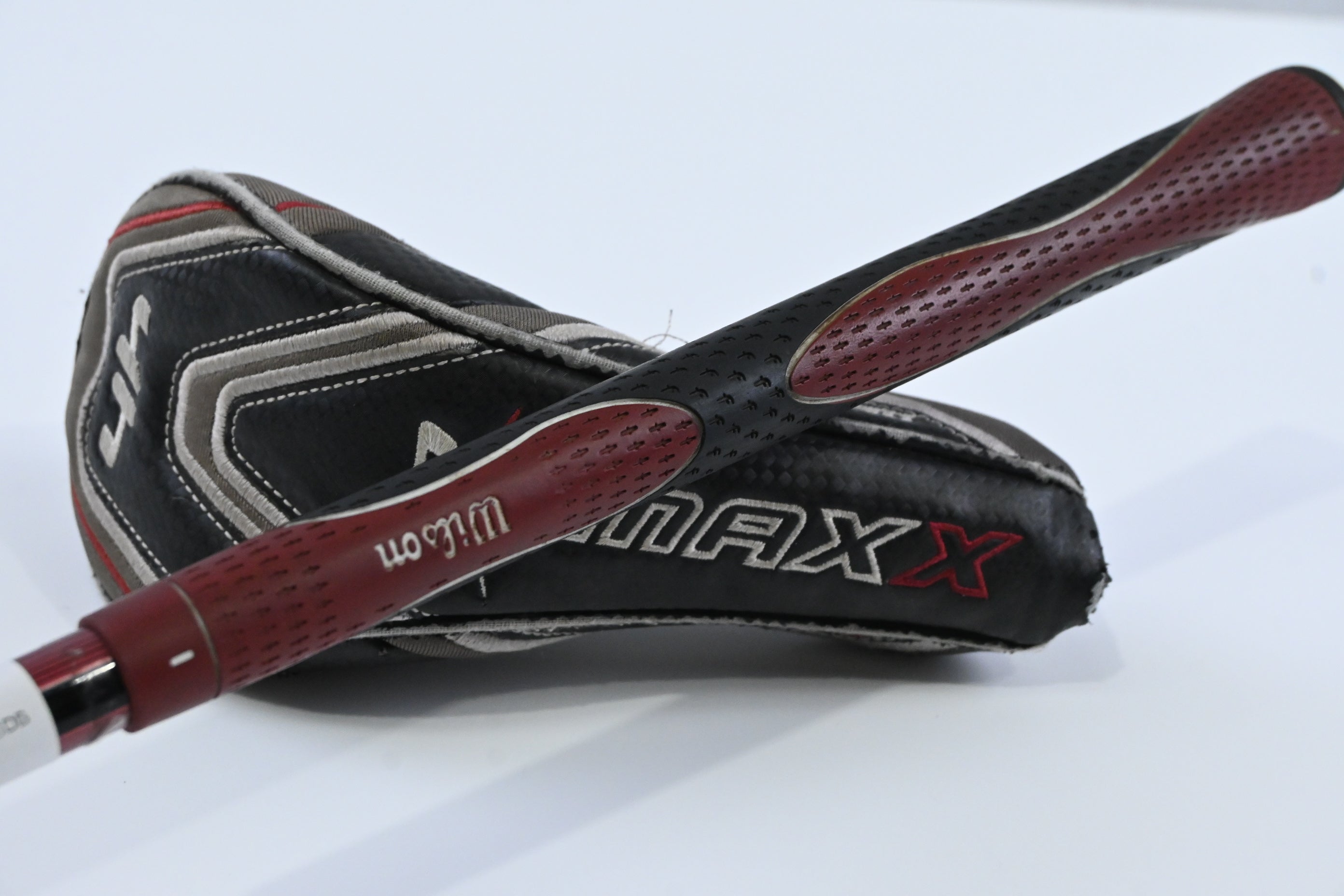 Wilson Deep Red Maxx #4 Hybrid / 22 Degree / Regular Flex Deep Red Maxx Shaft