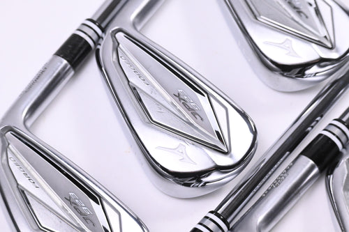 Mizuno JPX 923 Forged Irons / 4-PW / Regular Flex Dynamic Gold Mid 100 R300