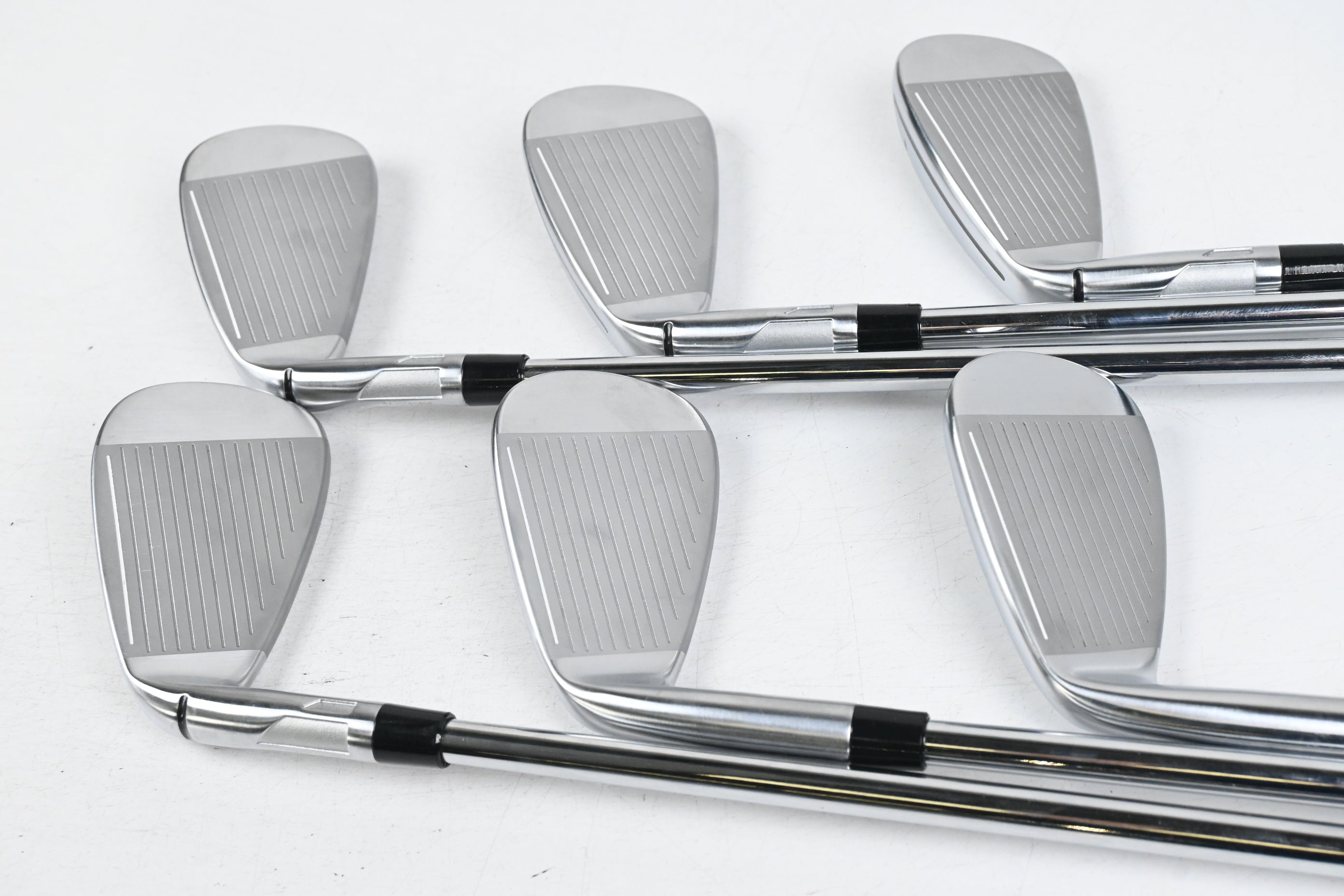 Taylormade Qi Max Irons / 5-PW / Stiff Flex N.S.Pro 950GH Neo Shafts