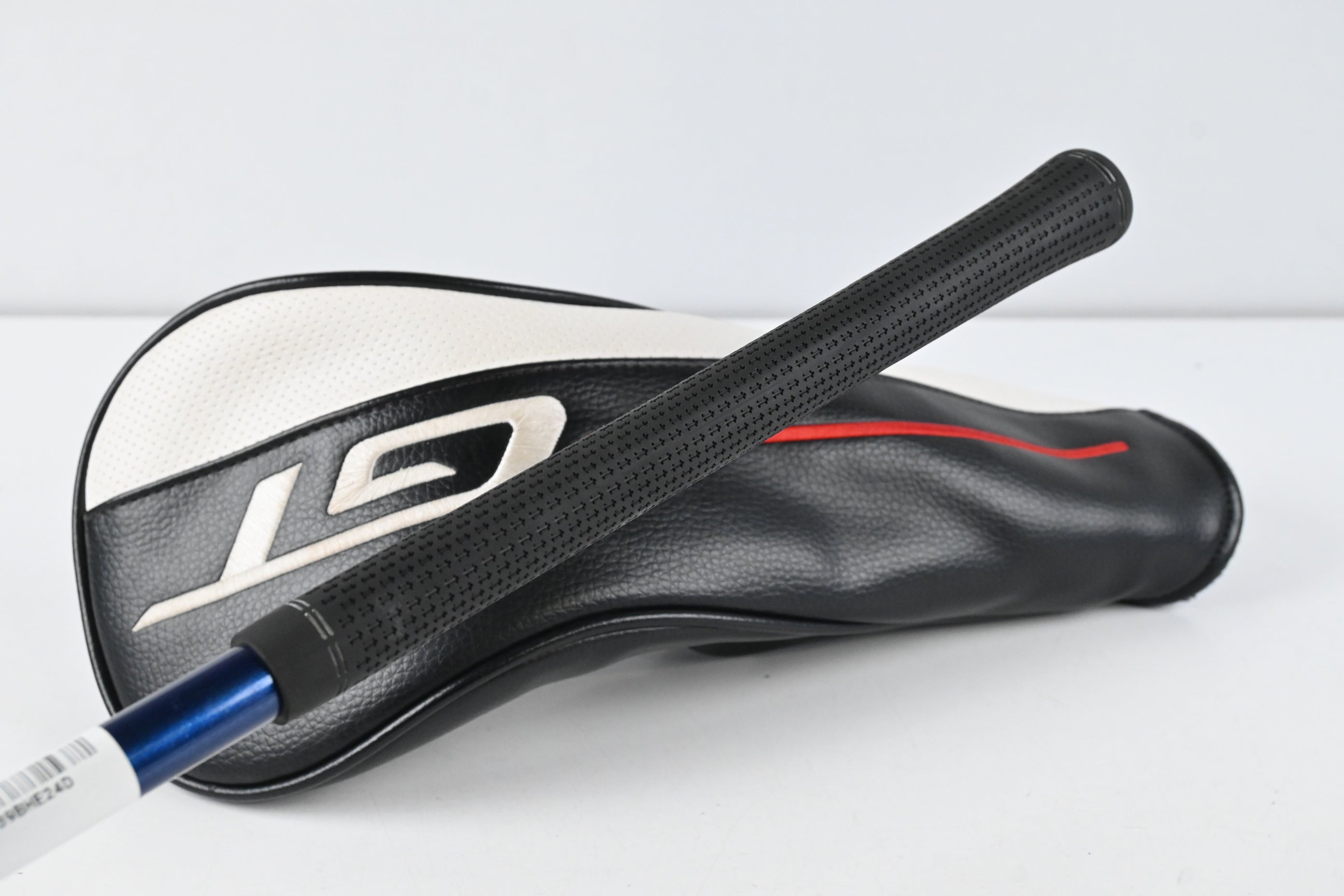 Titleist GT2 Driver / 8 Degree / Stiff Flex Fujikura Ventus TR Blue 5 Shaft