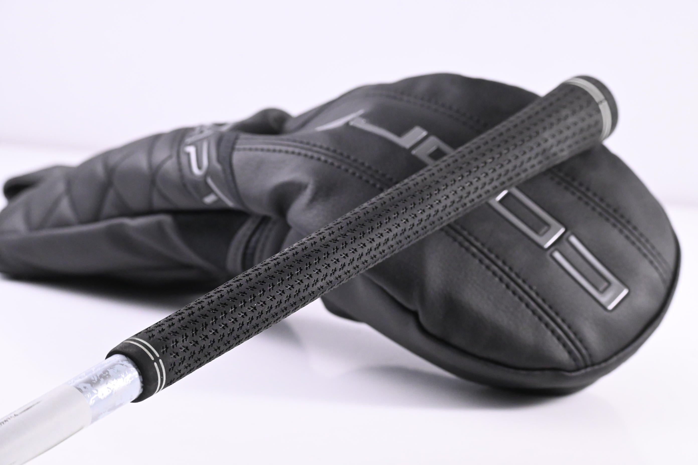 Cobra DS-Adapt LS Driver / 9 Degree / X-Flex Denali Black 60 Shaft