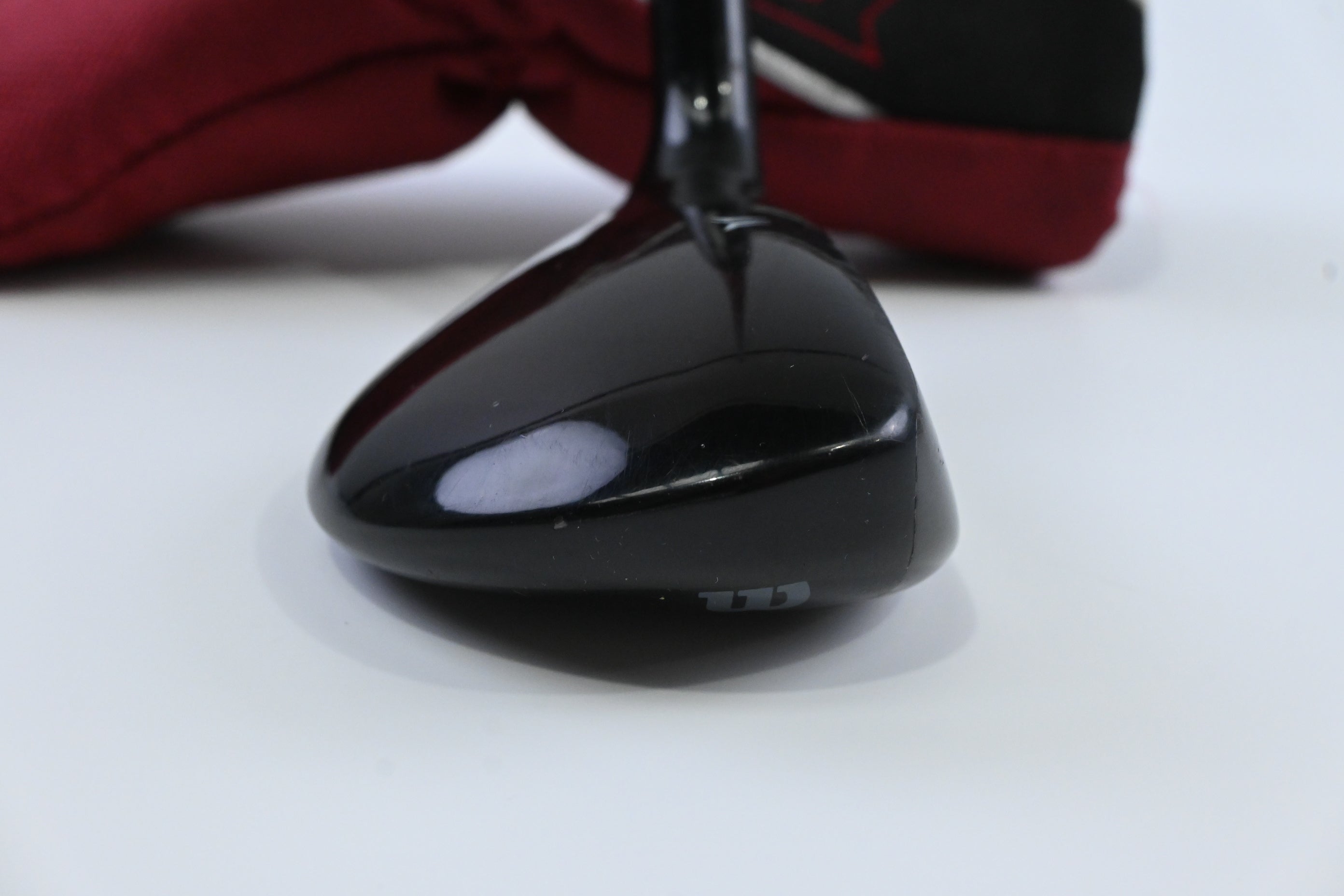 Wilson Deep Red Maxx #4 Hybrid / 21 Degree / Regular Flex Deep Red MAXX Shaft