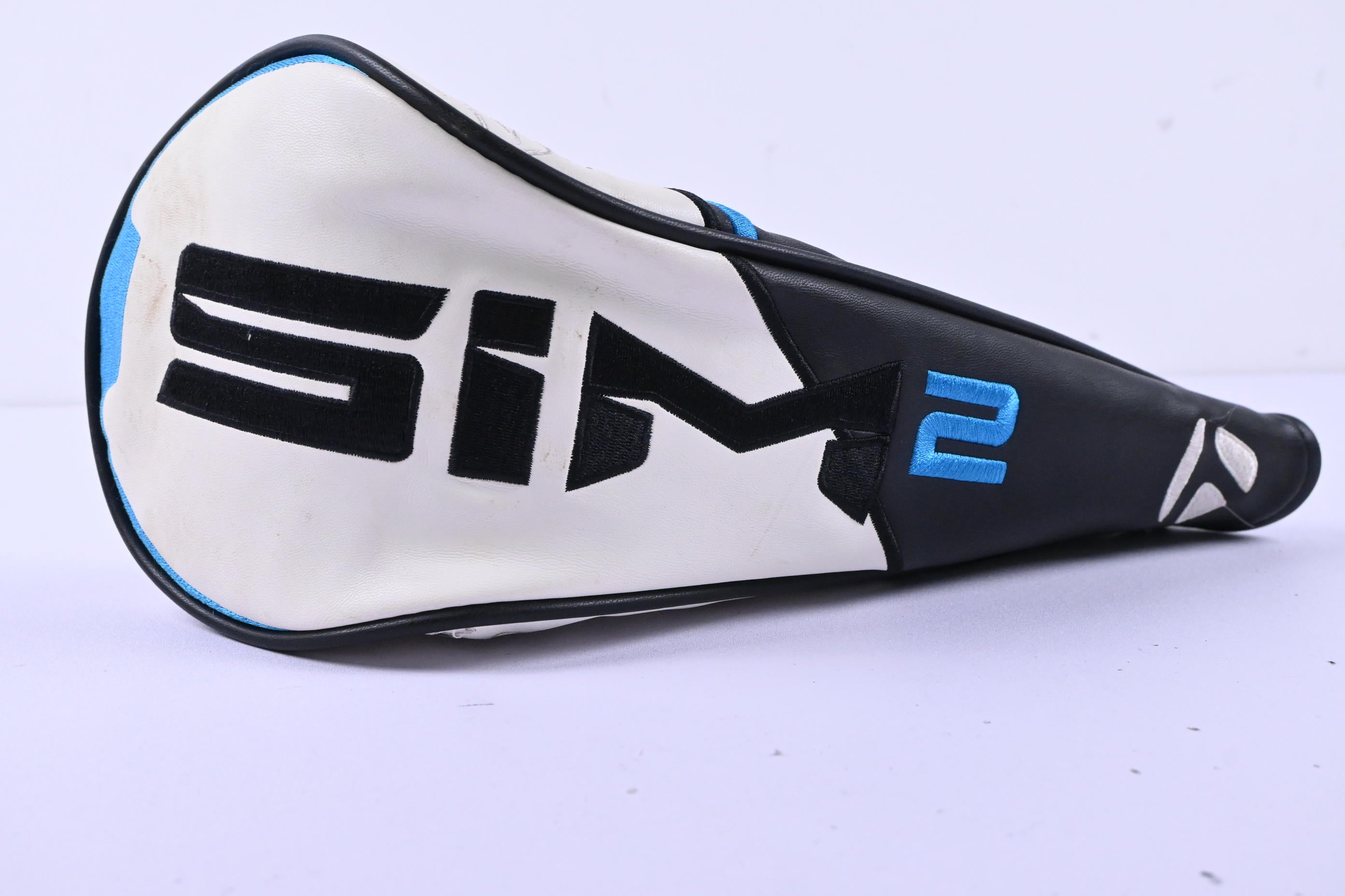 Left Hand Taylormade SIM2 Max Driver / 10.5 Degree / Stiff Flex HZRDUS Smoke RDX