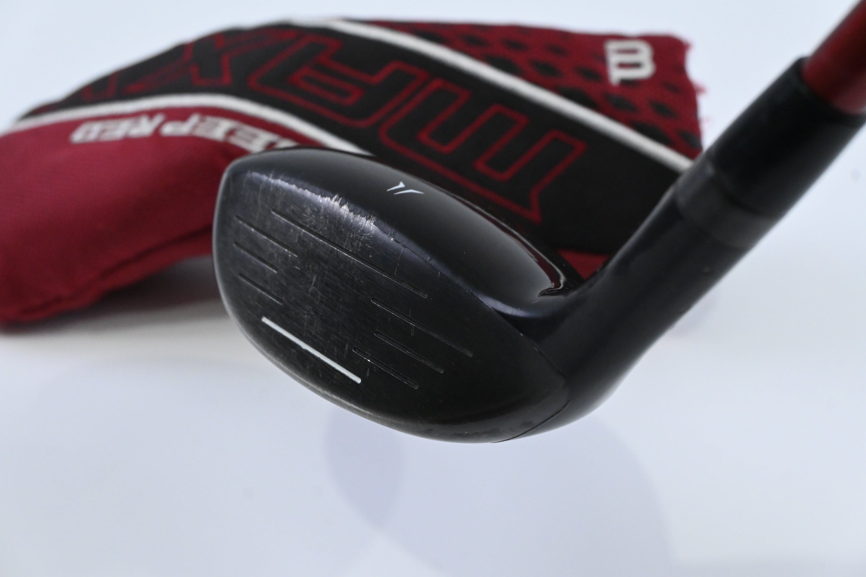 Wilson Deep Red Maxx #4 Hybrid / 21 Degree / Regular Flex Deep Red MAXX Shaft