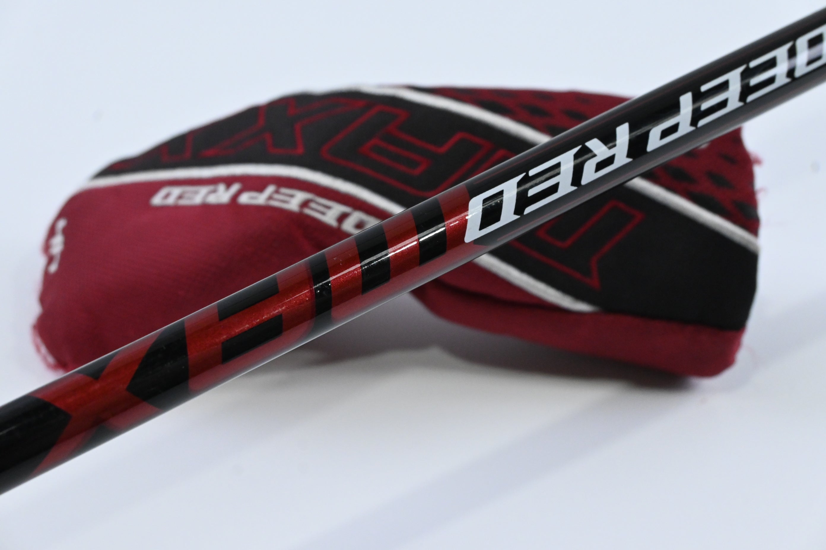 Wilson Deep Red Maxx #4 Hybrid / 21 Degree / Regular Flex Deep Red MAXX Shaft