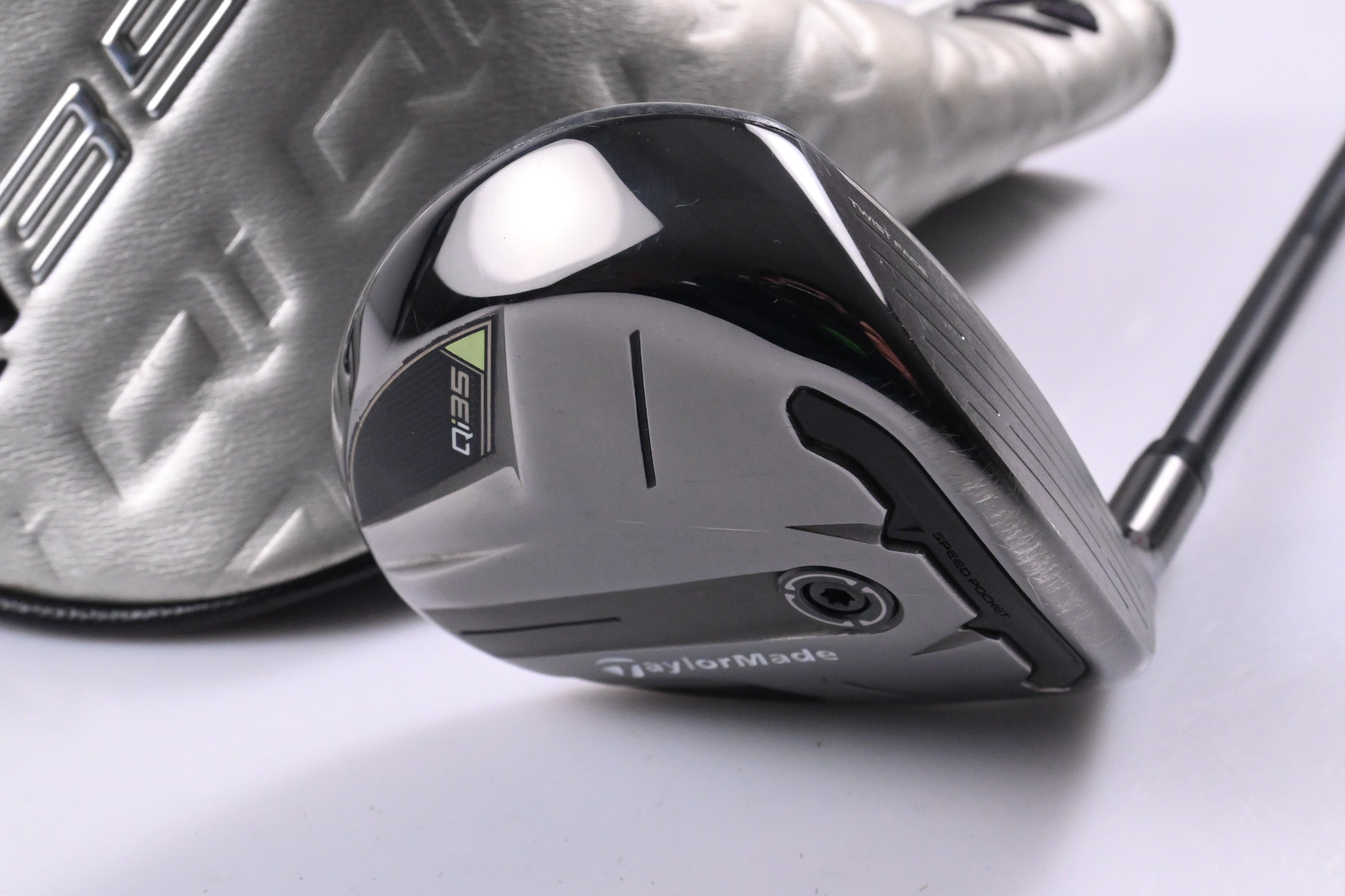 Taylormade Qi35 #7 Wood / 21 Degree / Stiff Flex Kai`li Dark Waves White 70