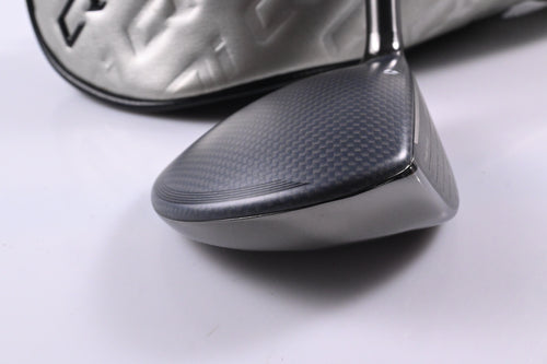 Taylormade Qi35 #7 Wood / 21 Degree / Stiff Flex Kai`li Dark Waves White 70