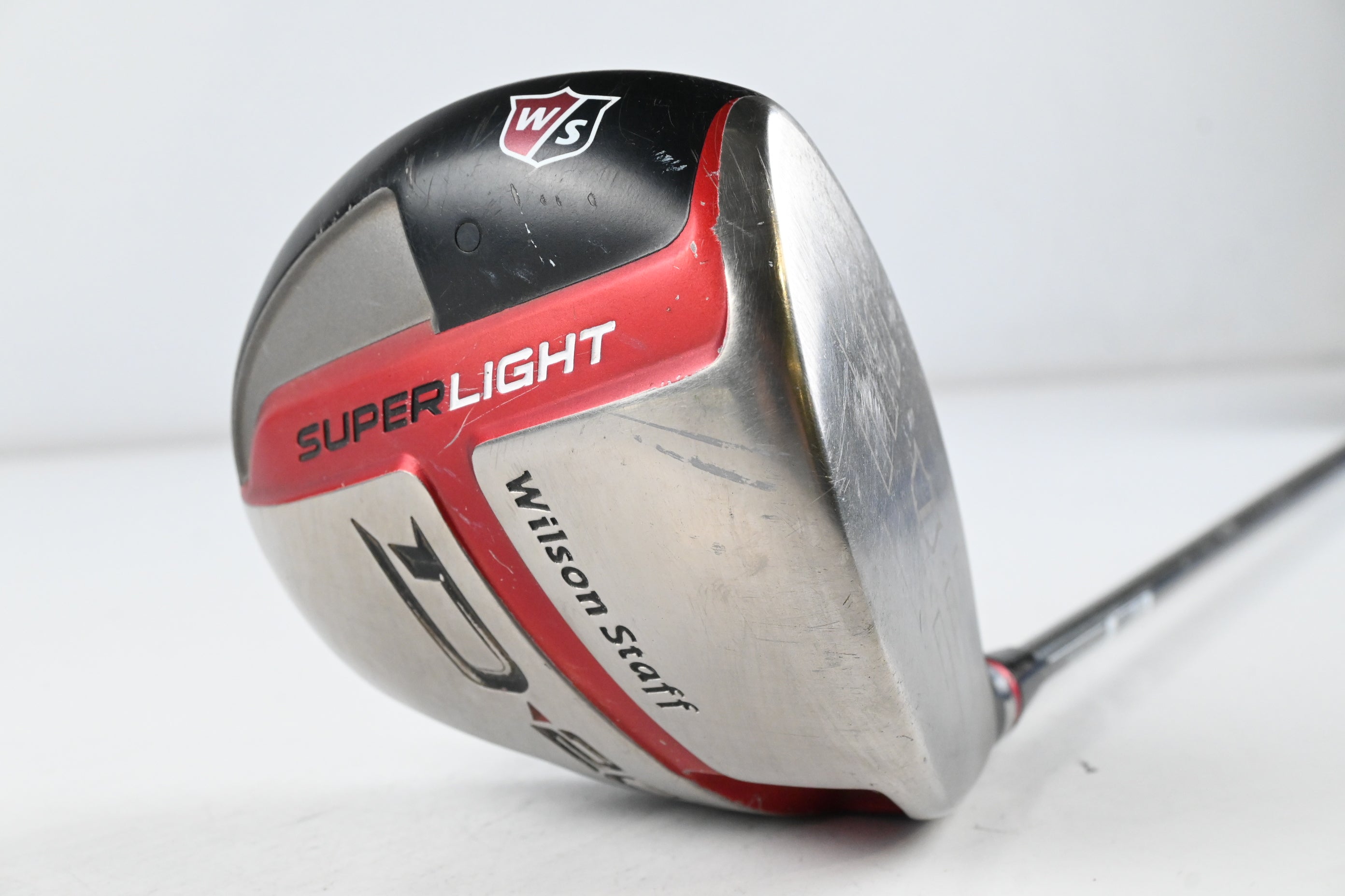 Wilson Staff D200 Driver / 10.5 Degree / Regular Flex UST Mamiya Chrome 44 Shaft