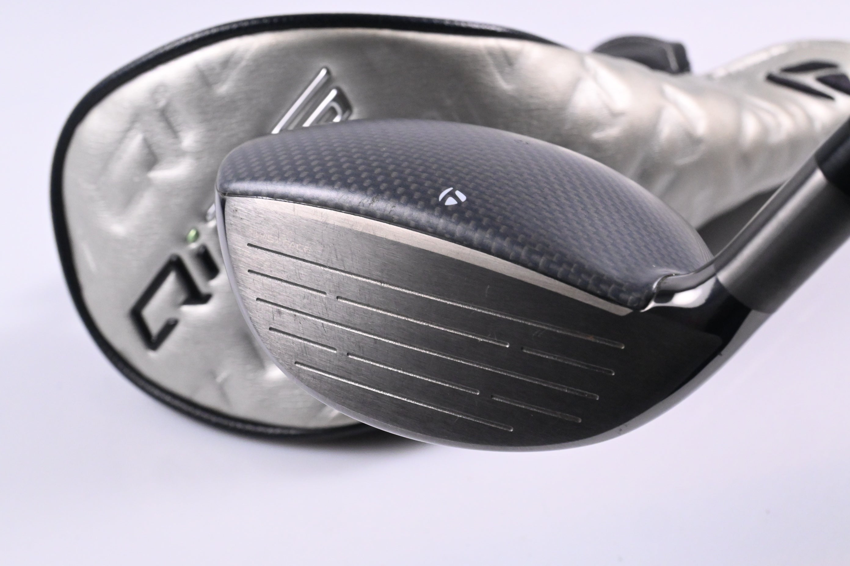 Taylormade Qi35 #7 Wood / 21 Degree / Stiff Flex Kai`li Dark Waves White 70