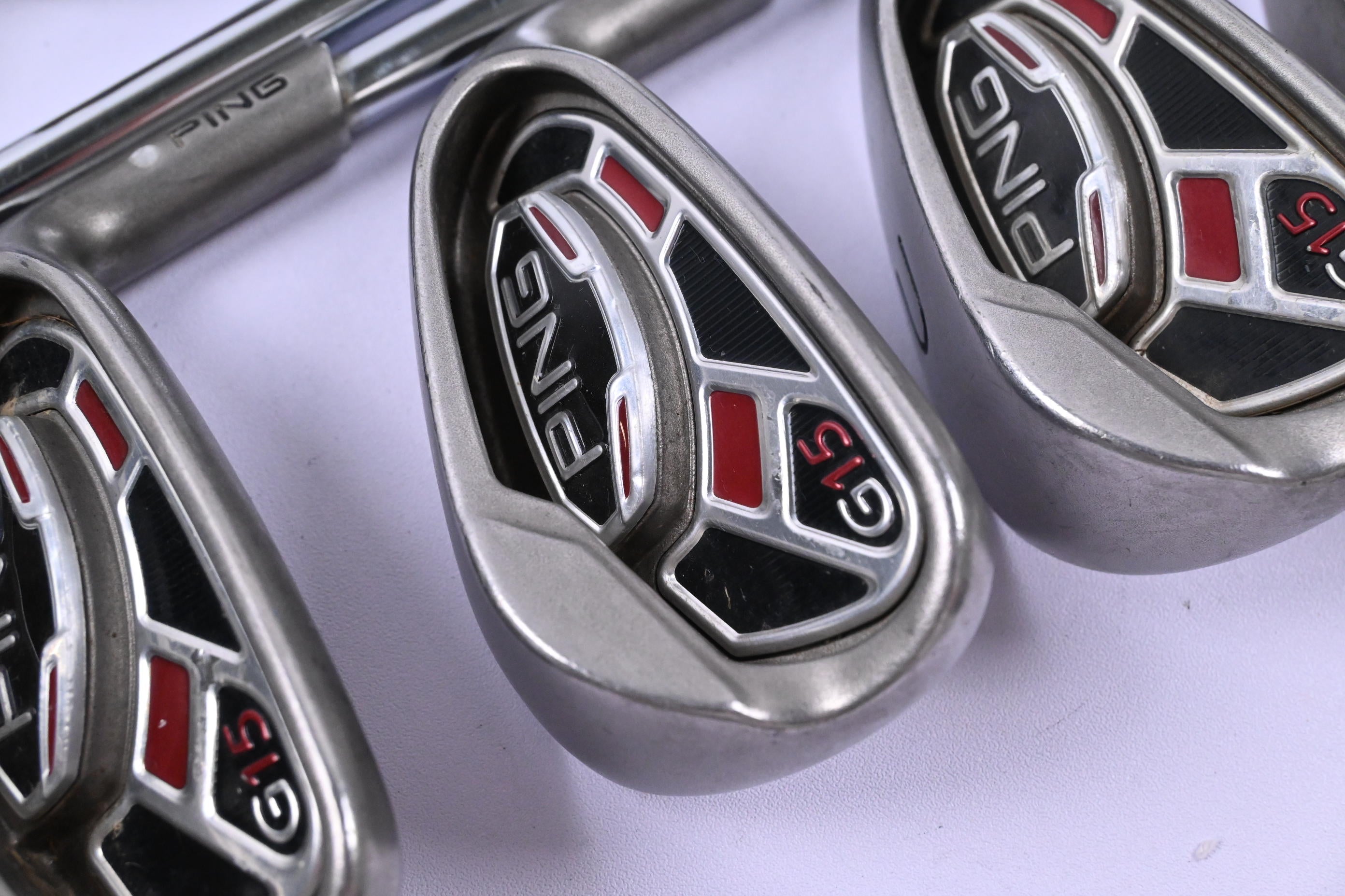 Ping G15 Irons / 4-PW+GW+SW / White Dot / Stiff Flex Ping AWT 2.0 Shafts
