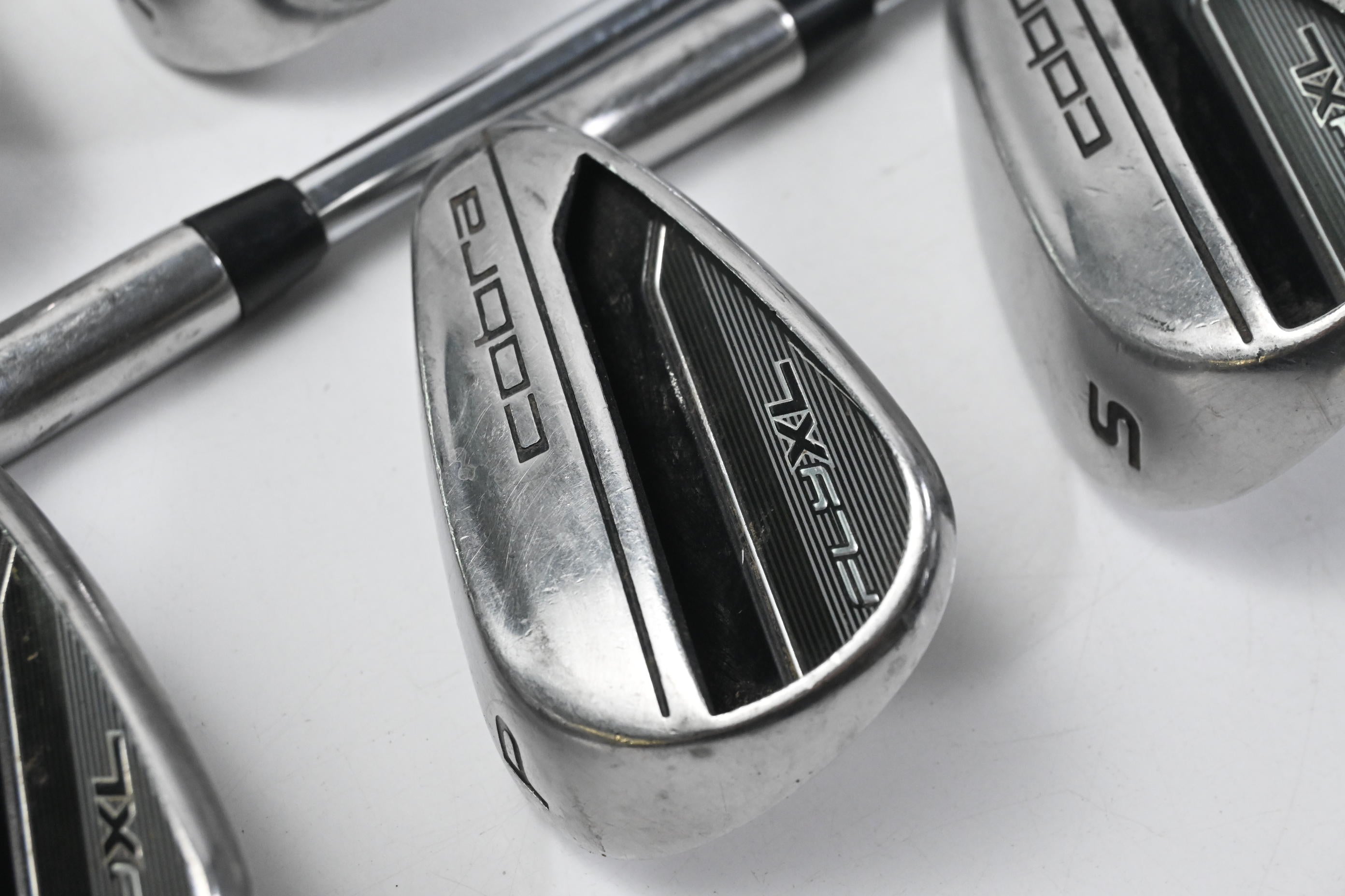 Cobra Fly XL Irons / 6-PW+SW / Regular Flex Cobra XL Shafts