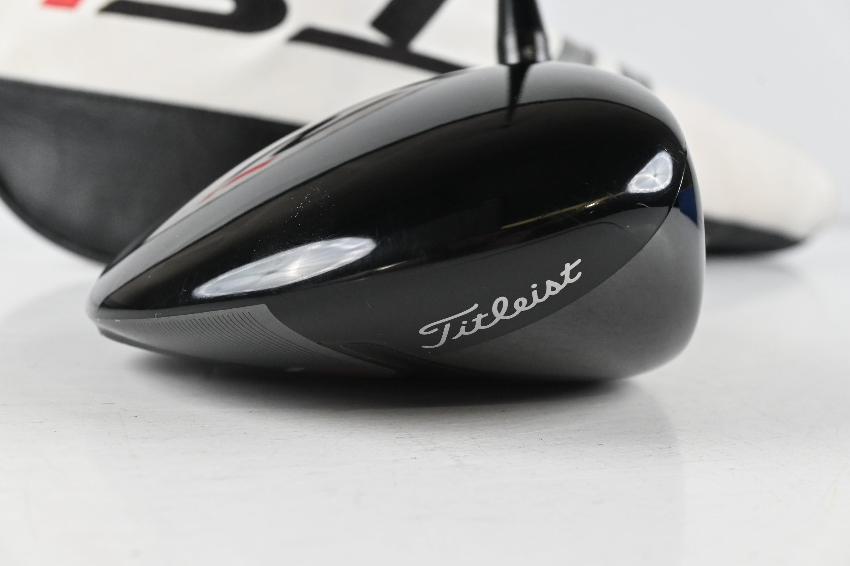 Titleist TSi2 Driver / 9 Degree / Regular Flex Tensei AV RAW Blue 55 Shaft