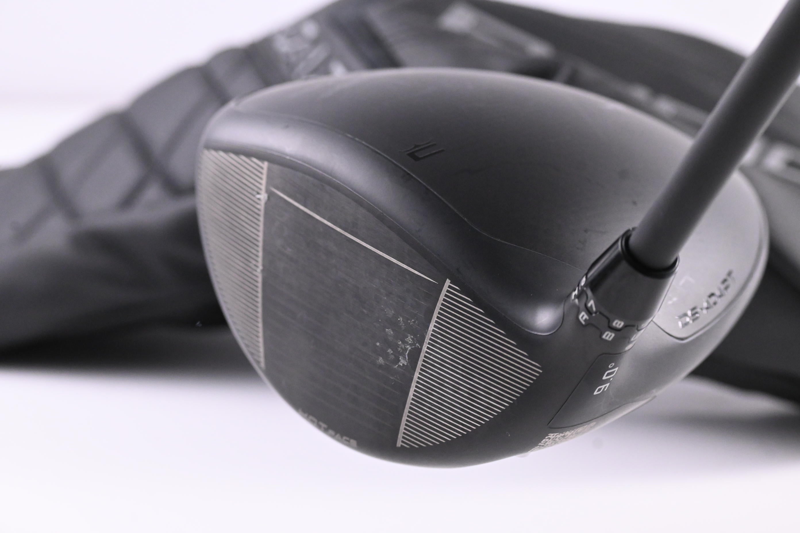 Cobra DS-Adapt X Driver / 9 Degree / Regular Flex Vanquish 4 Shaft