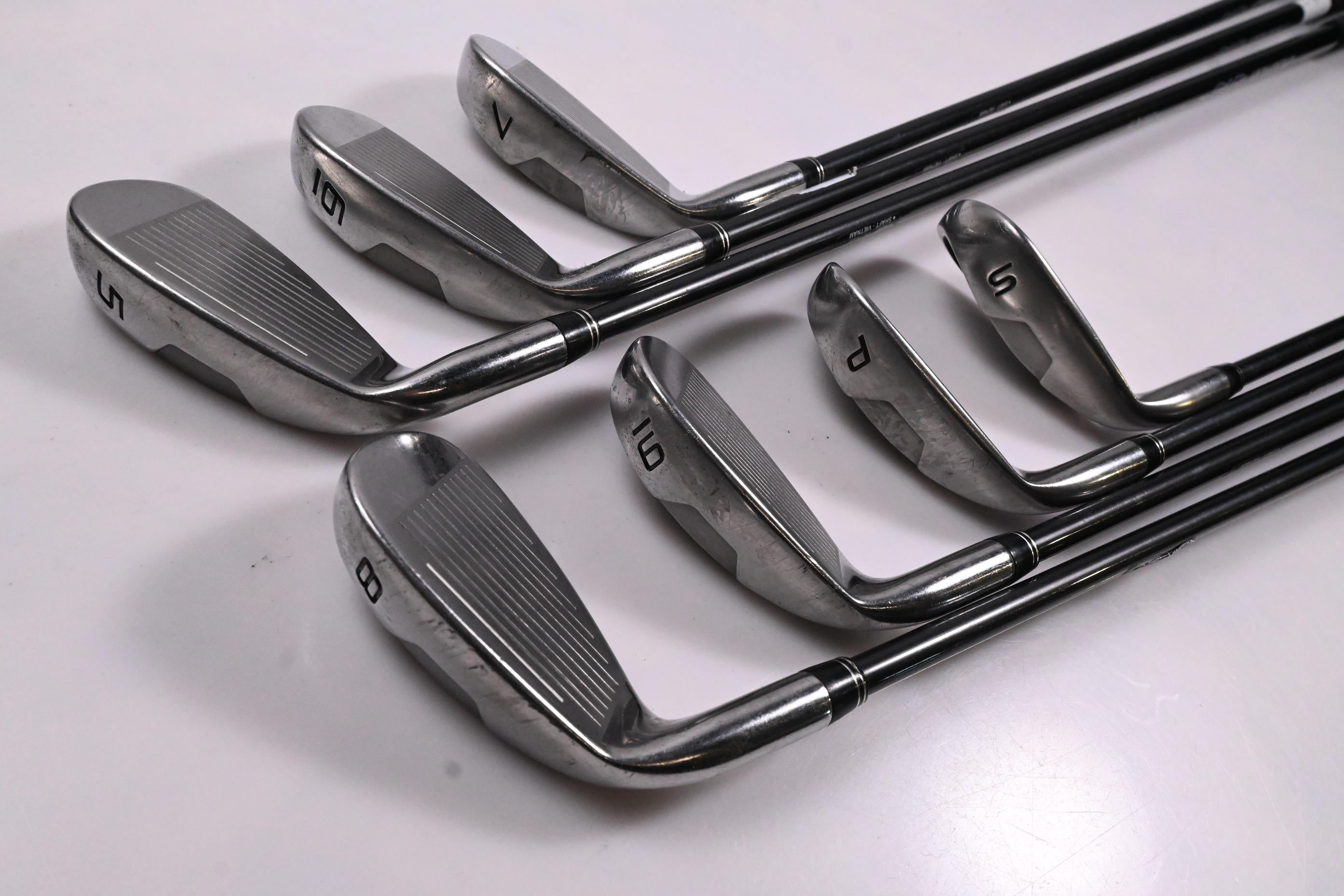 Cobra SZ Irons / 5-PW+SW / Regular Flex Aldila DVS 70 Shafts