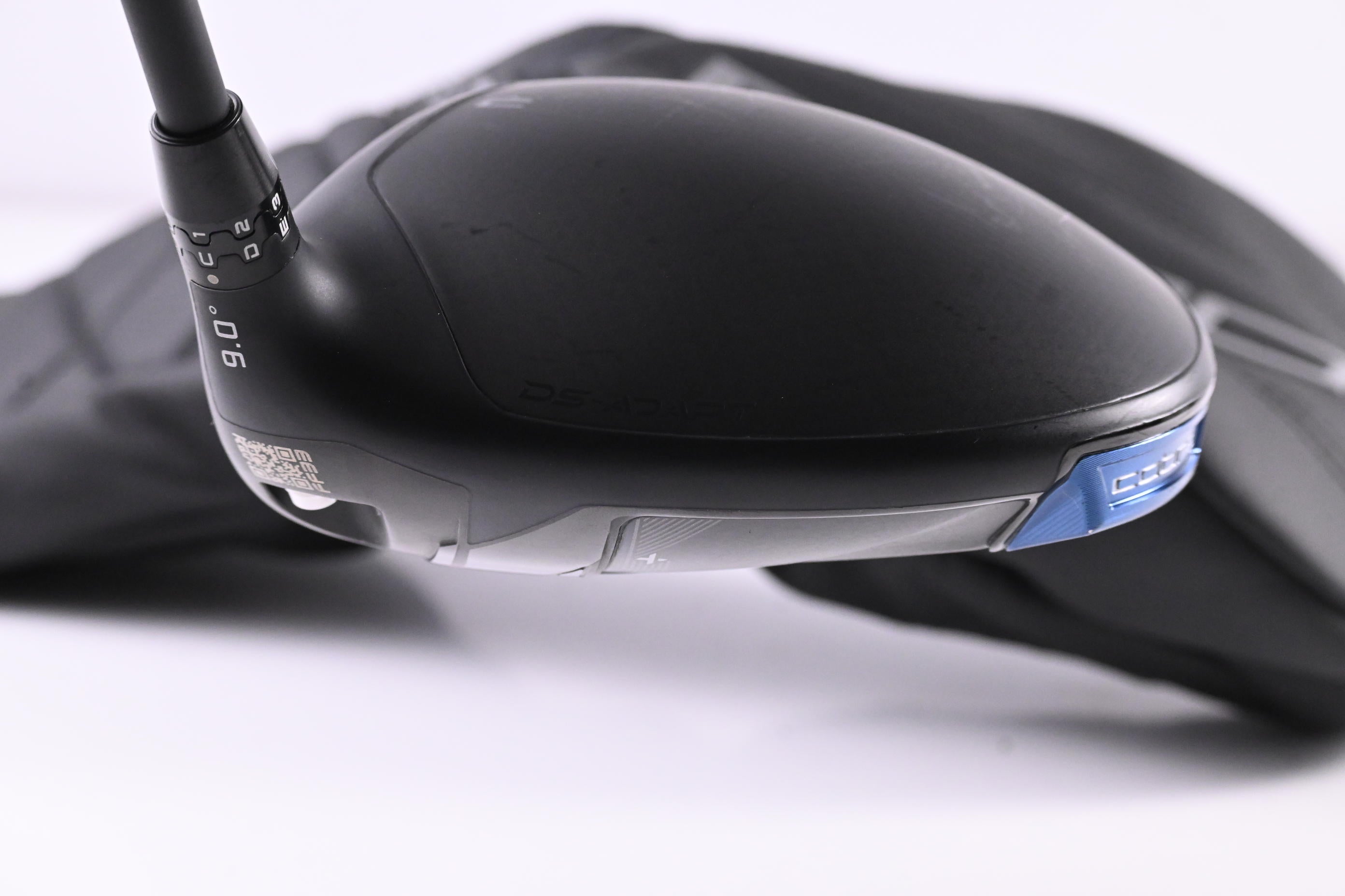 Cobra DS-Adapt X Driver / 9 Degree / Regular Flex Vanquish 4 Shaft