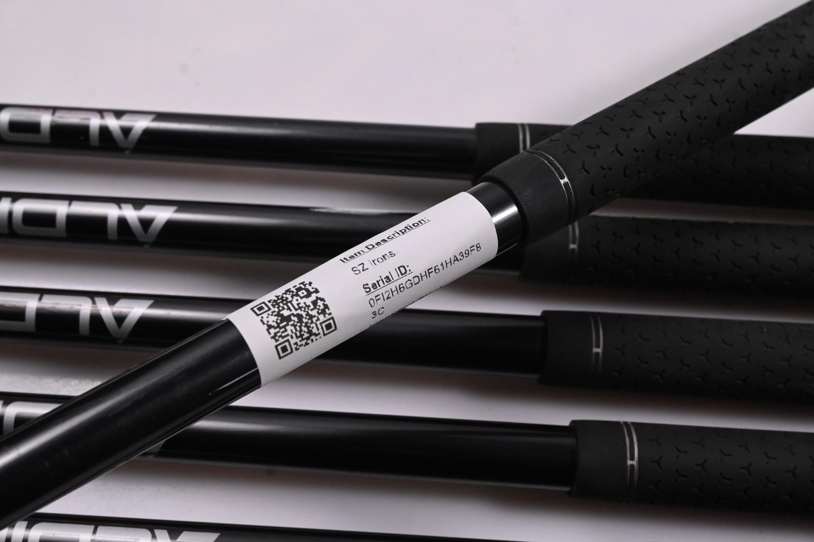 Cobra SZ Irons / 5-PW+SW / Regular Flex Aldila DVS 70 Shafts