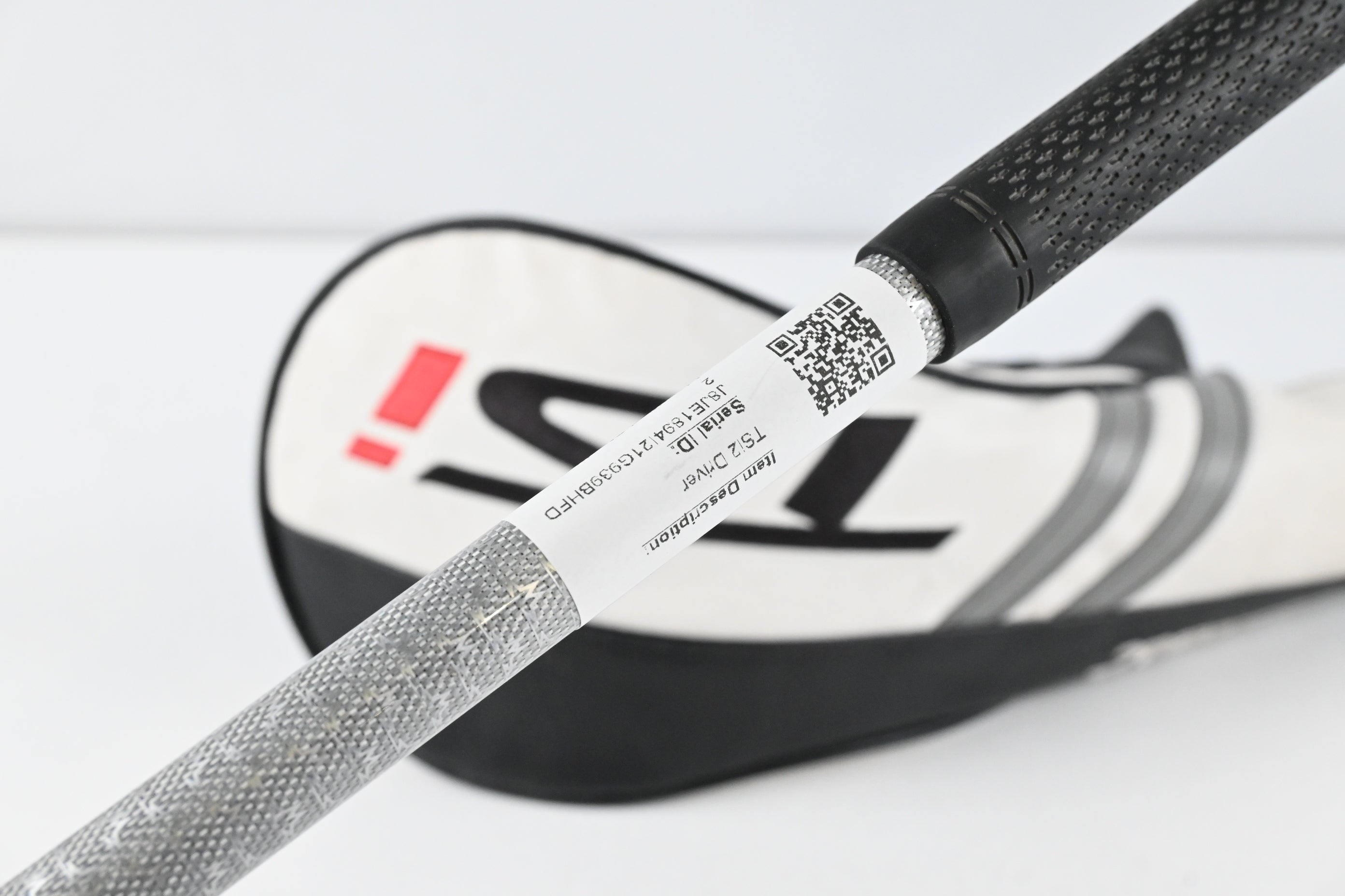 Titleist TSi2 Driver / 9 Degree / Regular Flex Tensei AV RAW Blue 55 Shaft