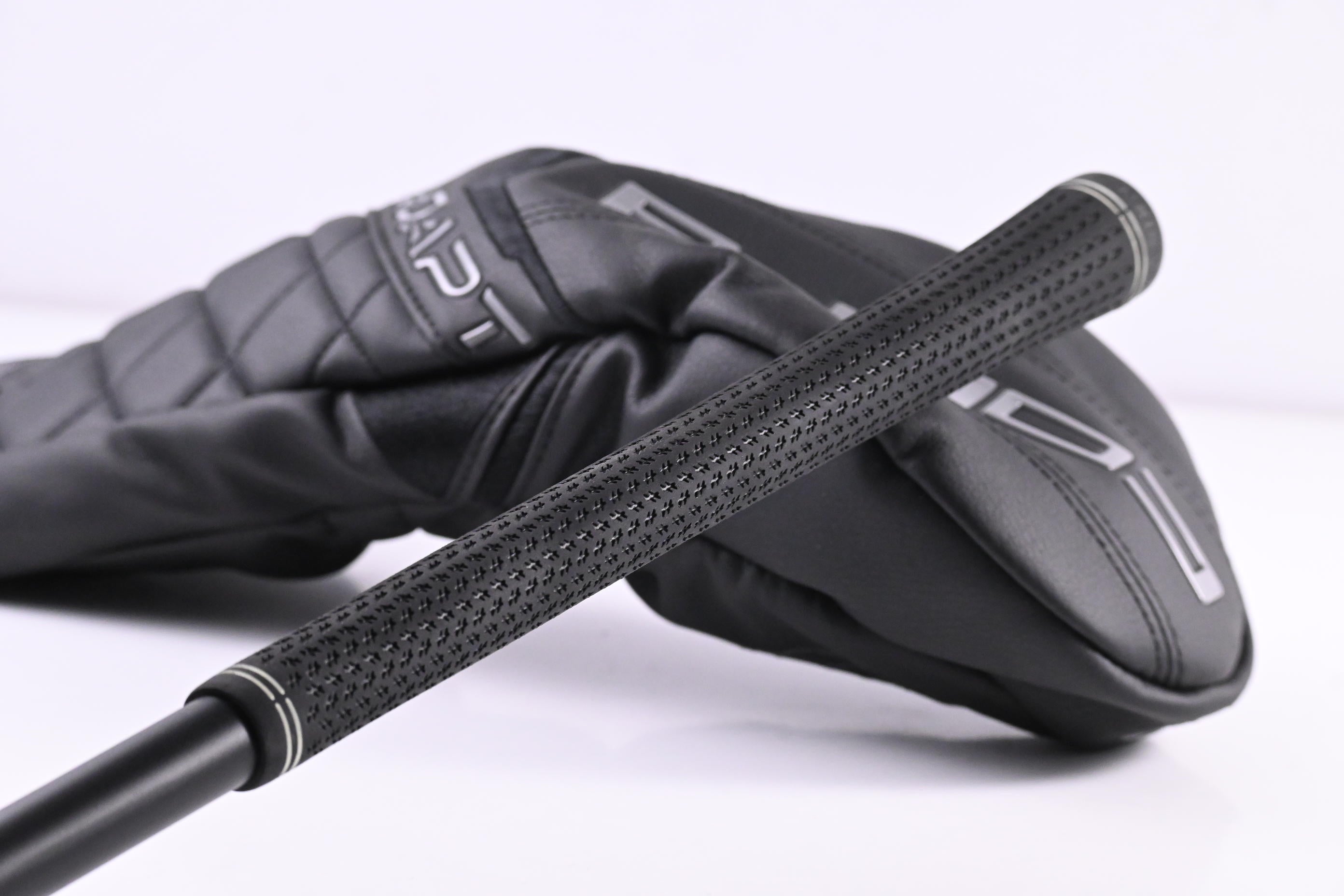 Cobra DS-Adapt X Driver / 9 Degree / Regular Flex Vanquish 4 Shaft