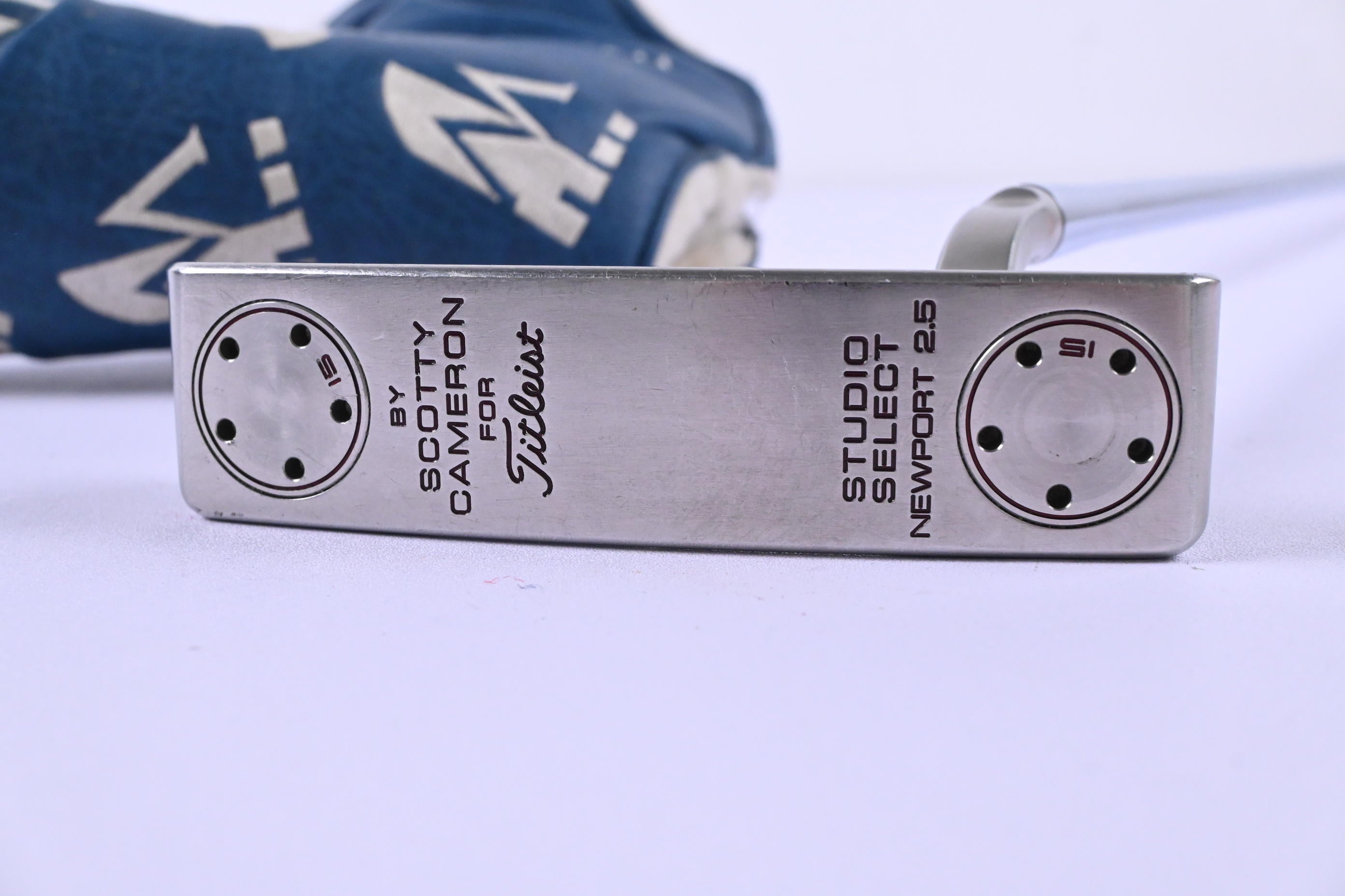 Scotty Cameron Studio Select Newport 2.5 Putter / 35 Inch