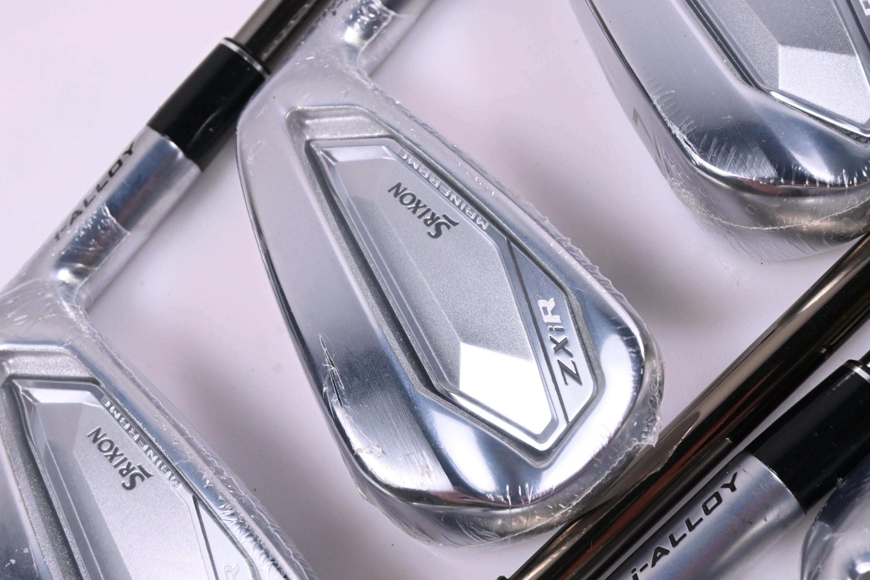 Srixon ZXiR Irons / 5-PW+GW / Stiff Flex UST Recoil 95 Shafts