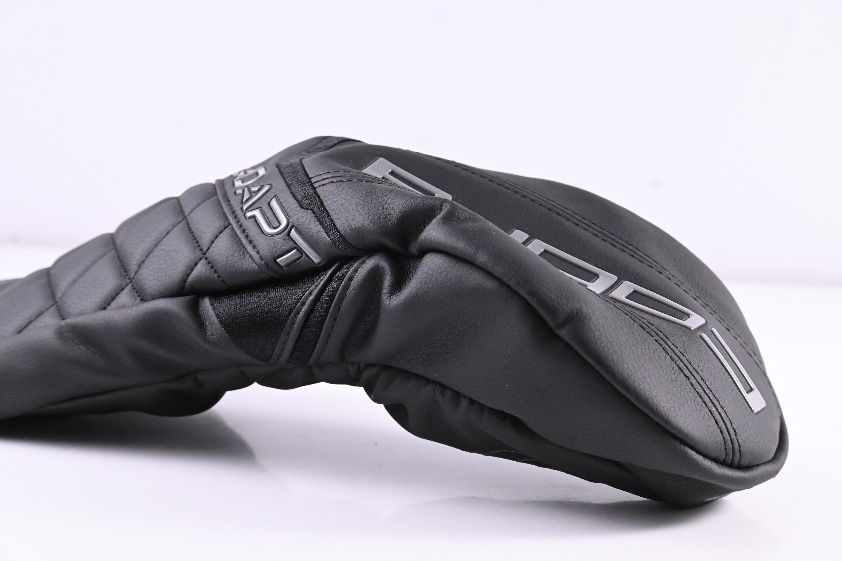 Cobra DS-Adapt X Driver / 9 Degree / Regular Flex Vanquish 4 Shaft