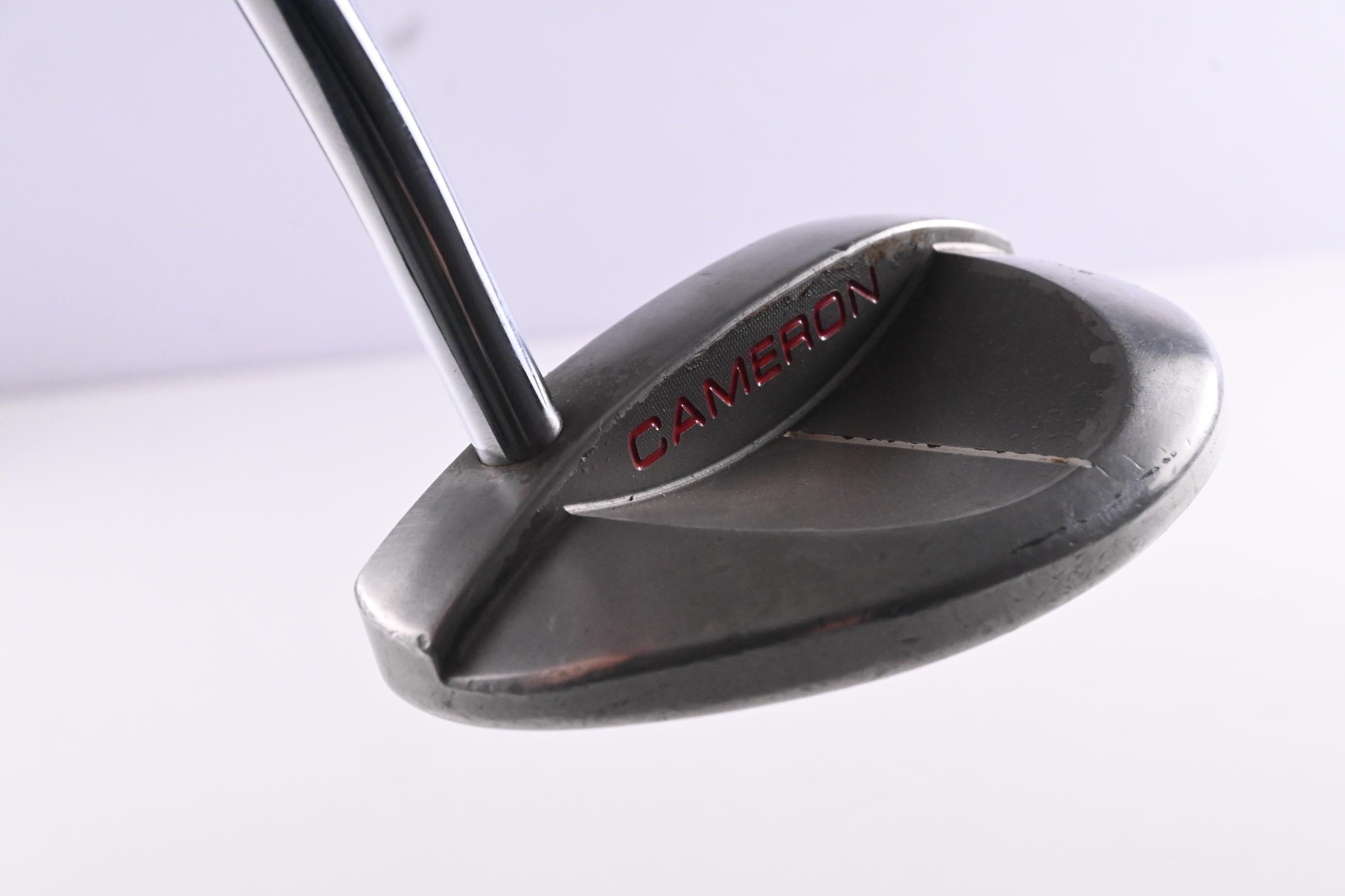 Scotty Cameron Red X Putter / 33 Inch