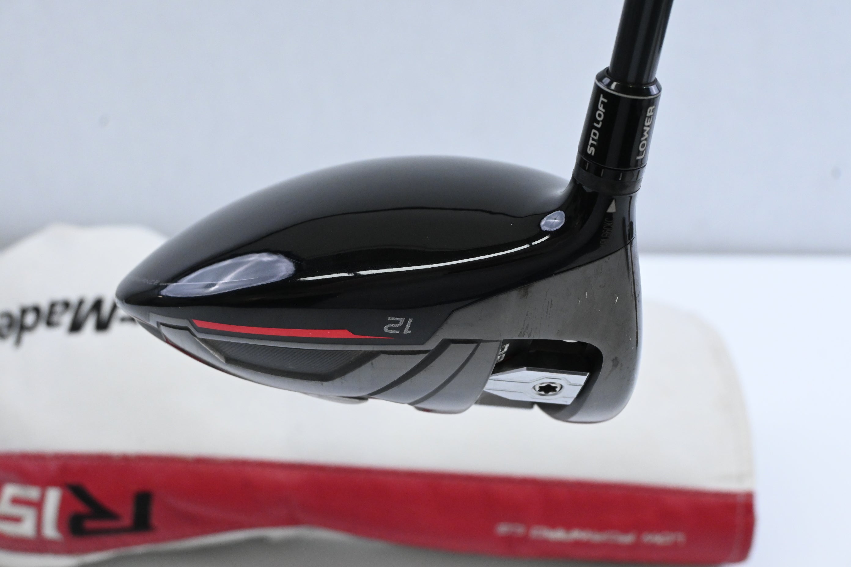 Left Hand Taylormade R15 Driver / 12 Degree / Regular Flex Fujikura Speeder 57