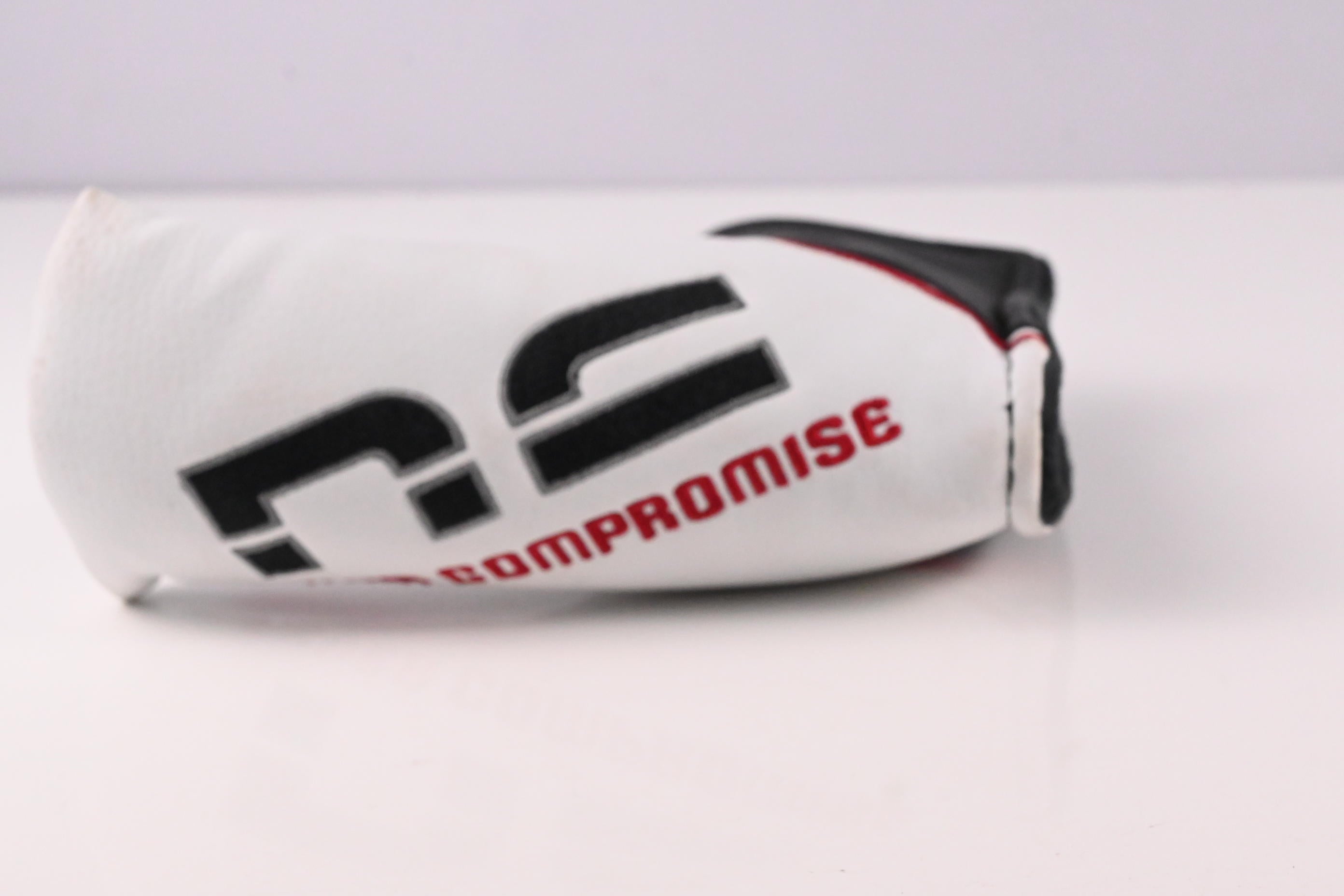 Never Compromise Reserve 1 Putter / 34 Inch