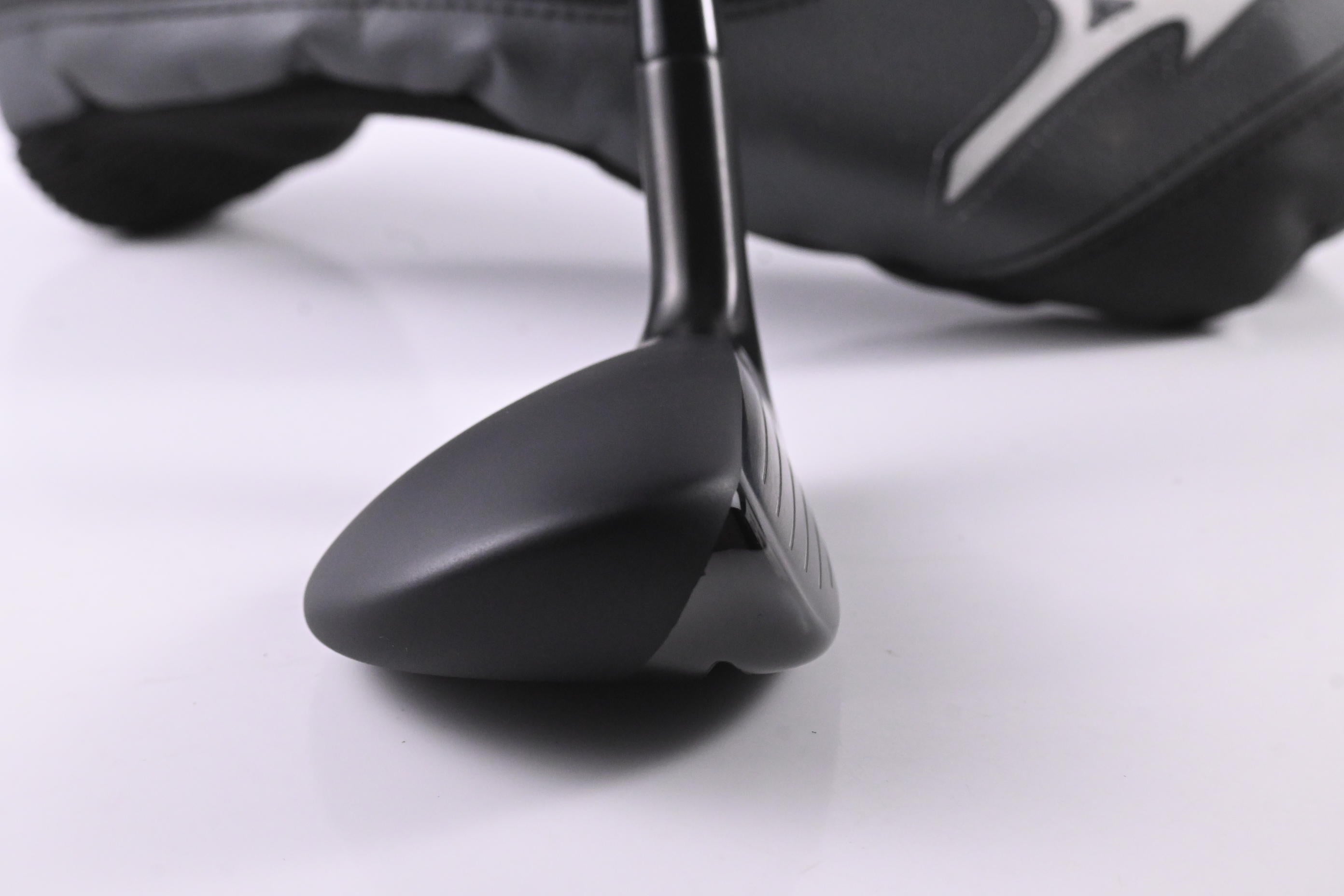 Mizuno JPX Fli-Hi 2019 #4 Hybrid / 23 Degree / Regular Flex Recoil ESX 460