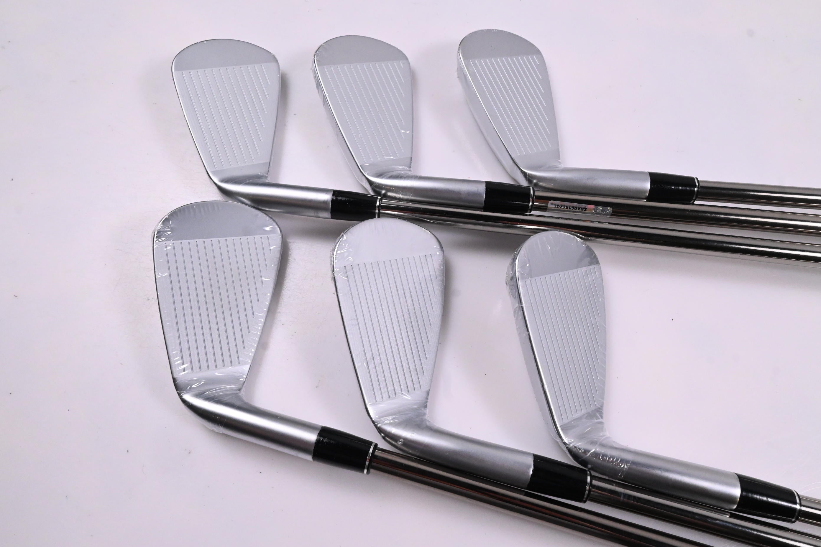 Srixon ZXI4 Irons / 5-PW / Regular Flex UST Recoil ES760 Shafts