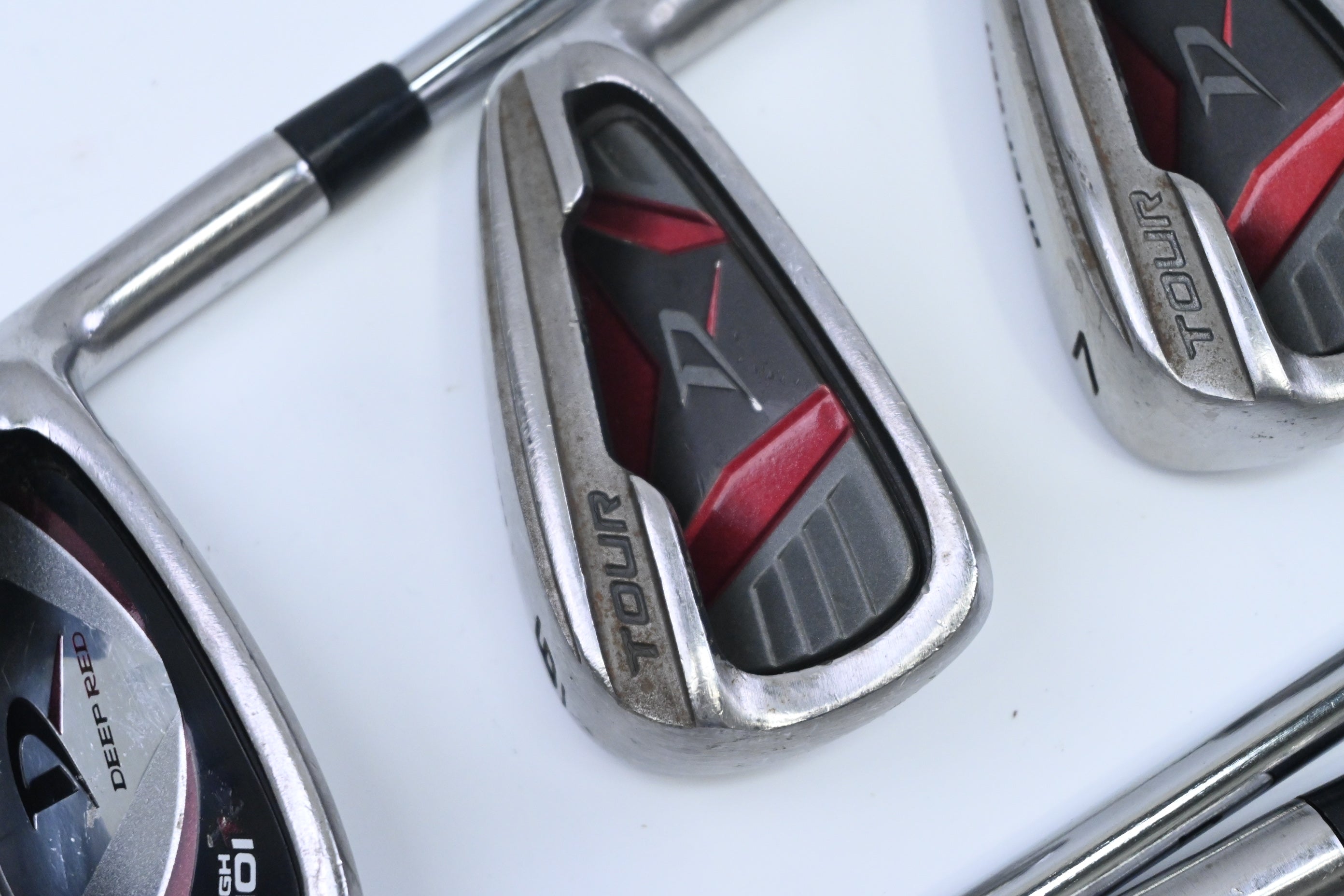 Wilson Deep Red Tour Irons / 5-PW / Uniflex Wilson Deep Red Tour Shafts